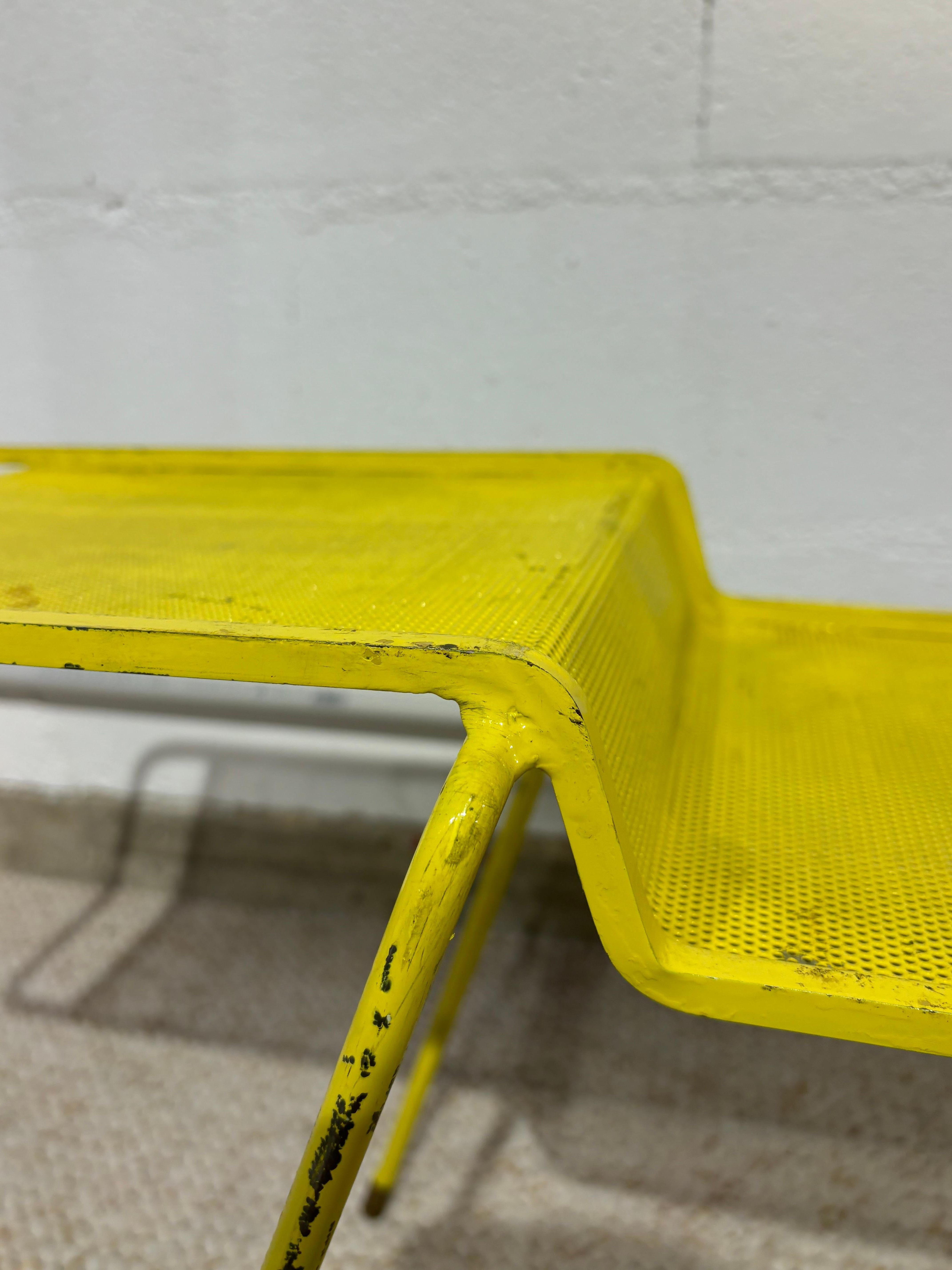 Scarce java side table by Mathieu Matégot (Mitte des 20. Jahrhunderts) im Angebot