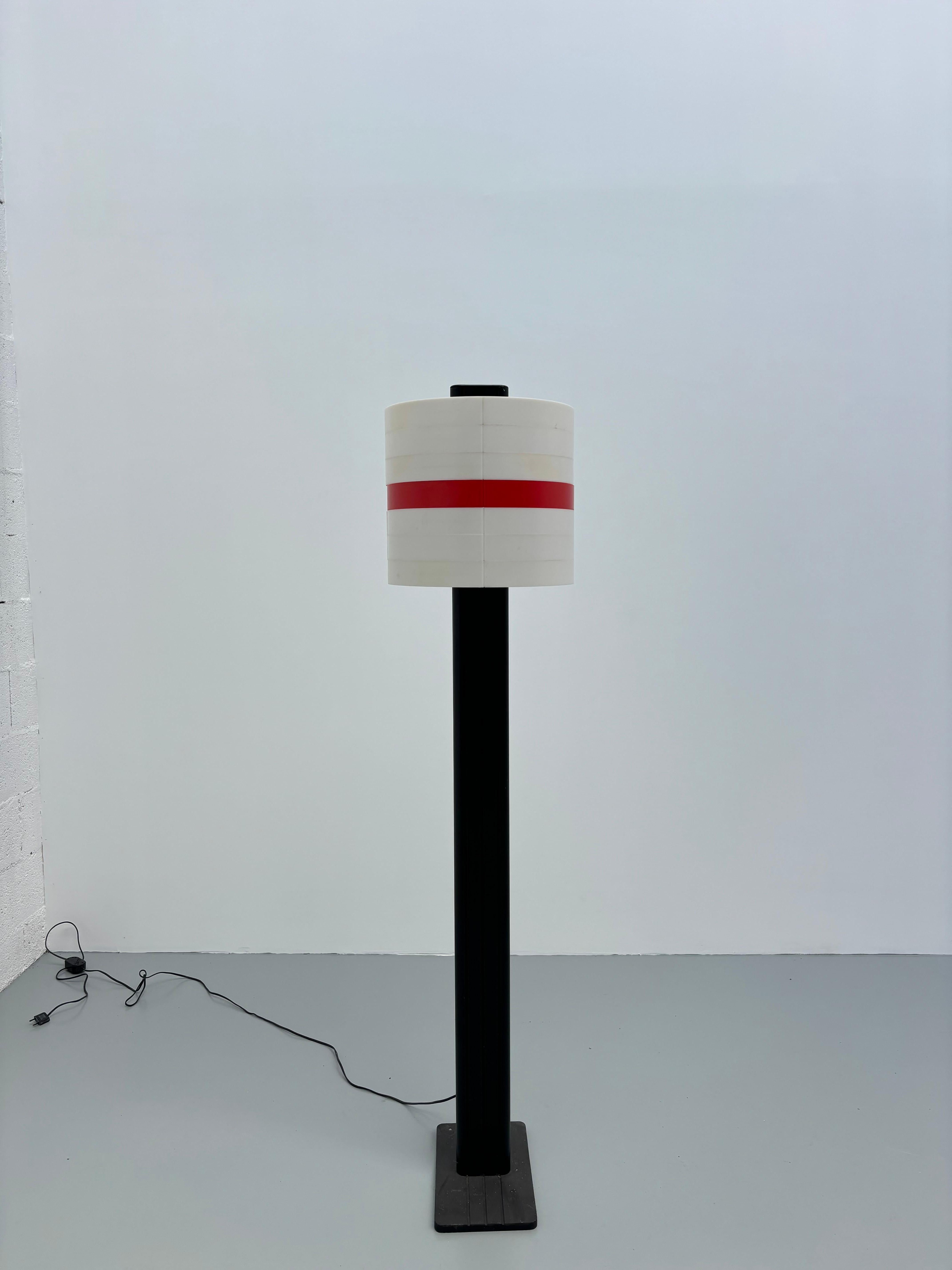 Seltene Jean-Pierre Vitrac Stehleuchte für verre et lumière (Moderne) im Angebot