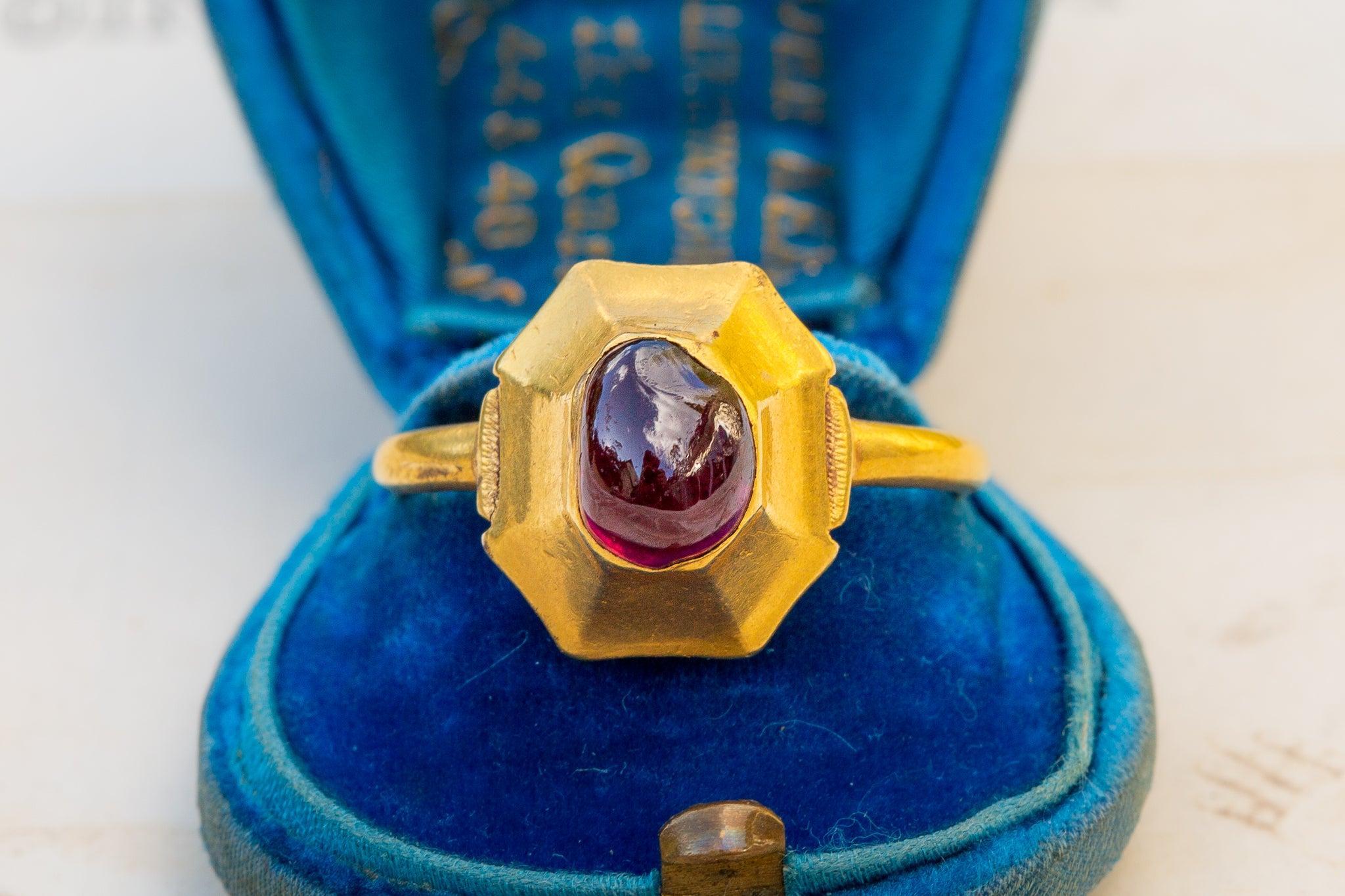 Scarce Medieval Gold Garnet Ring Antique 13th Century Talisman Signet Ring For Sale 2