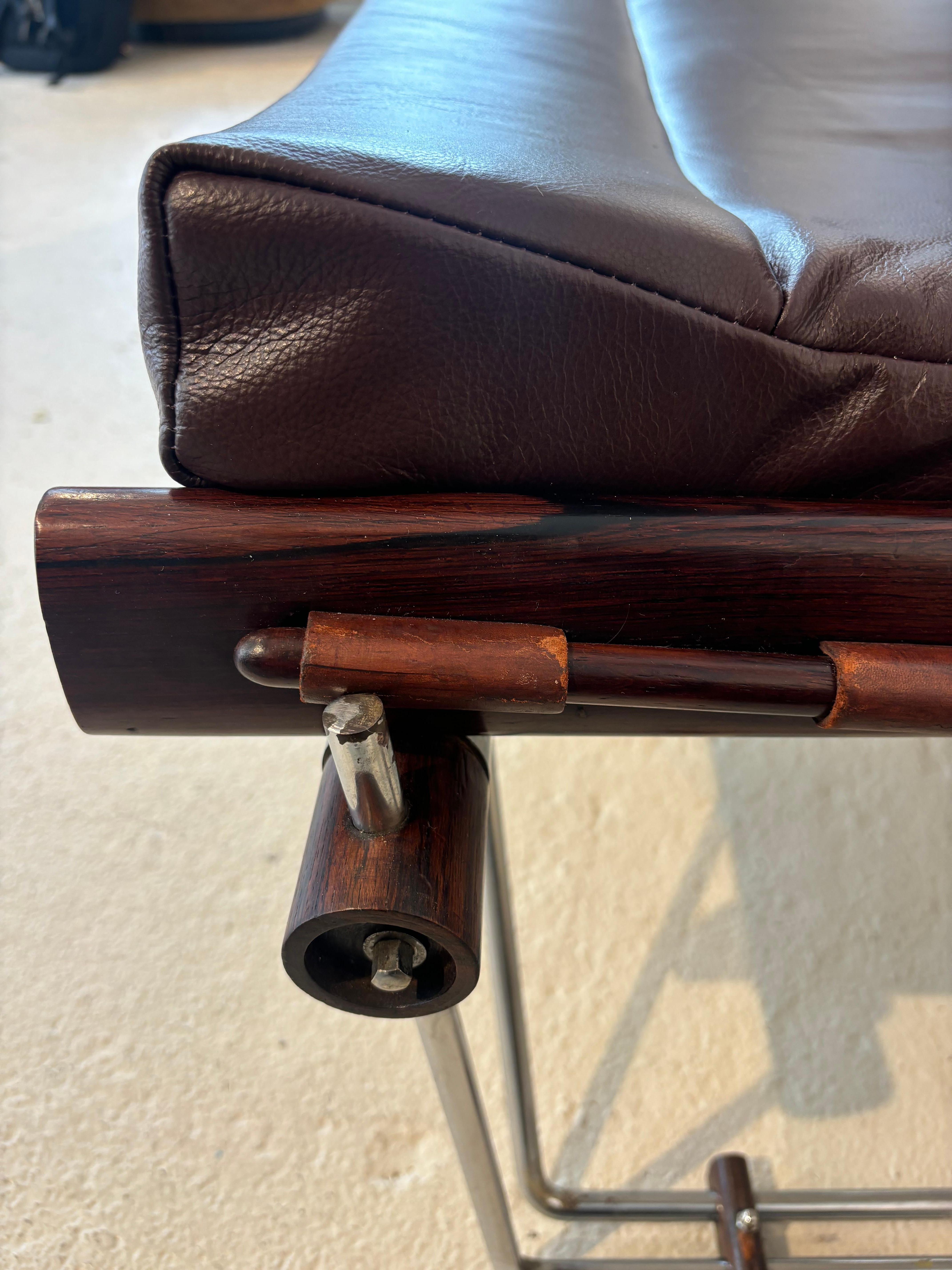 Rare canapé MP 123 de Percival Lafer en vente 5
