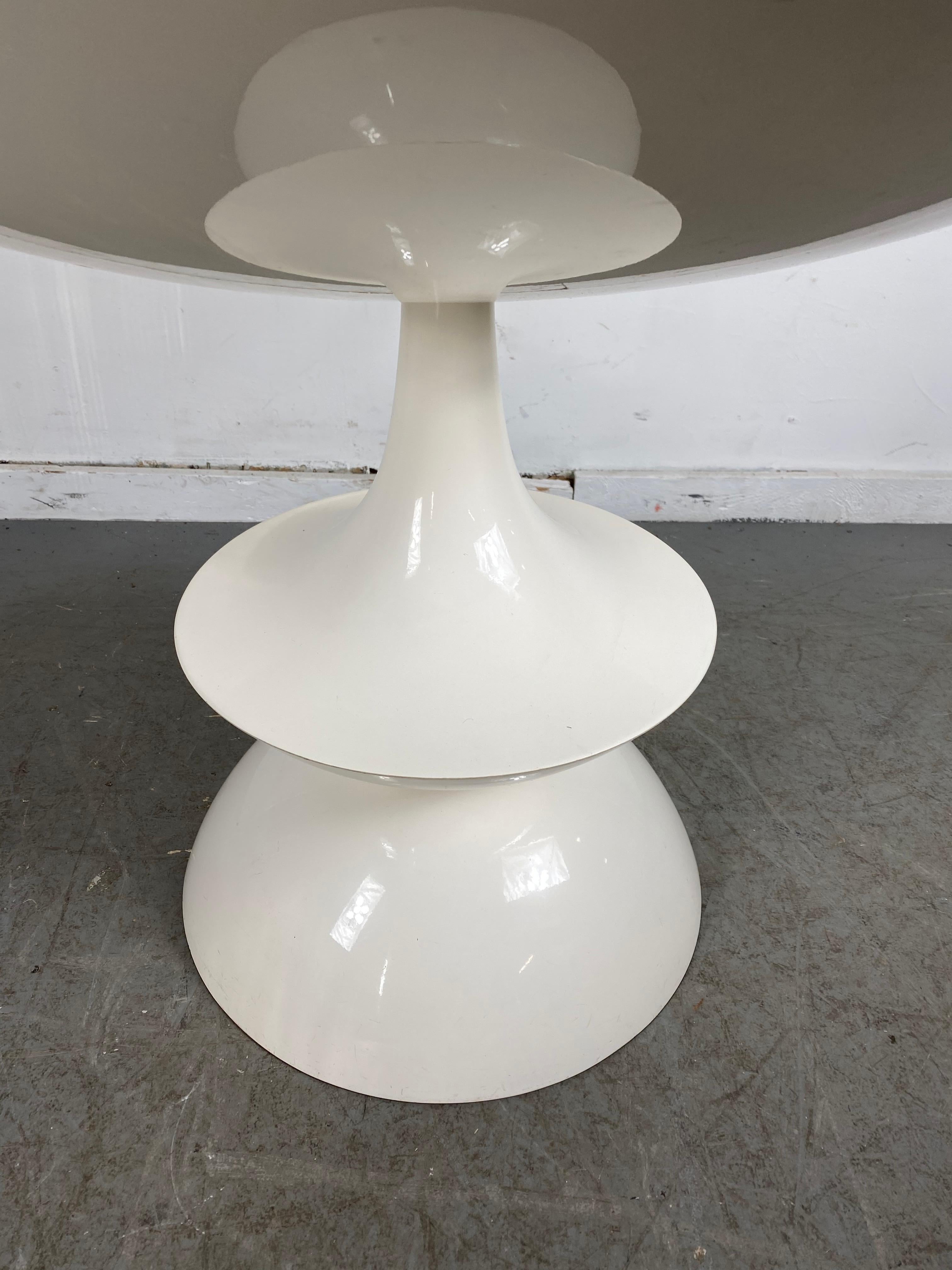 Rare table à manger en fibre de verre « Domus Danica » de Nanna Ditzel, 1969, Danemark Bon état - En vente à Buffalo, NY
