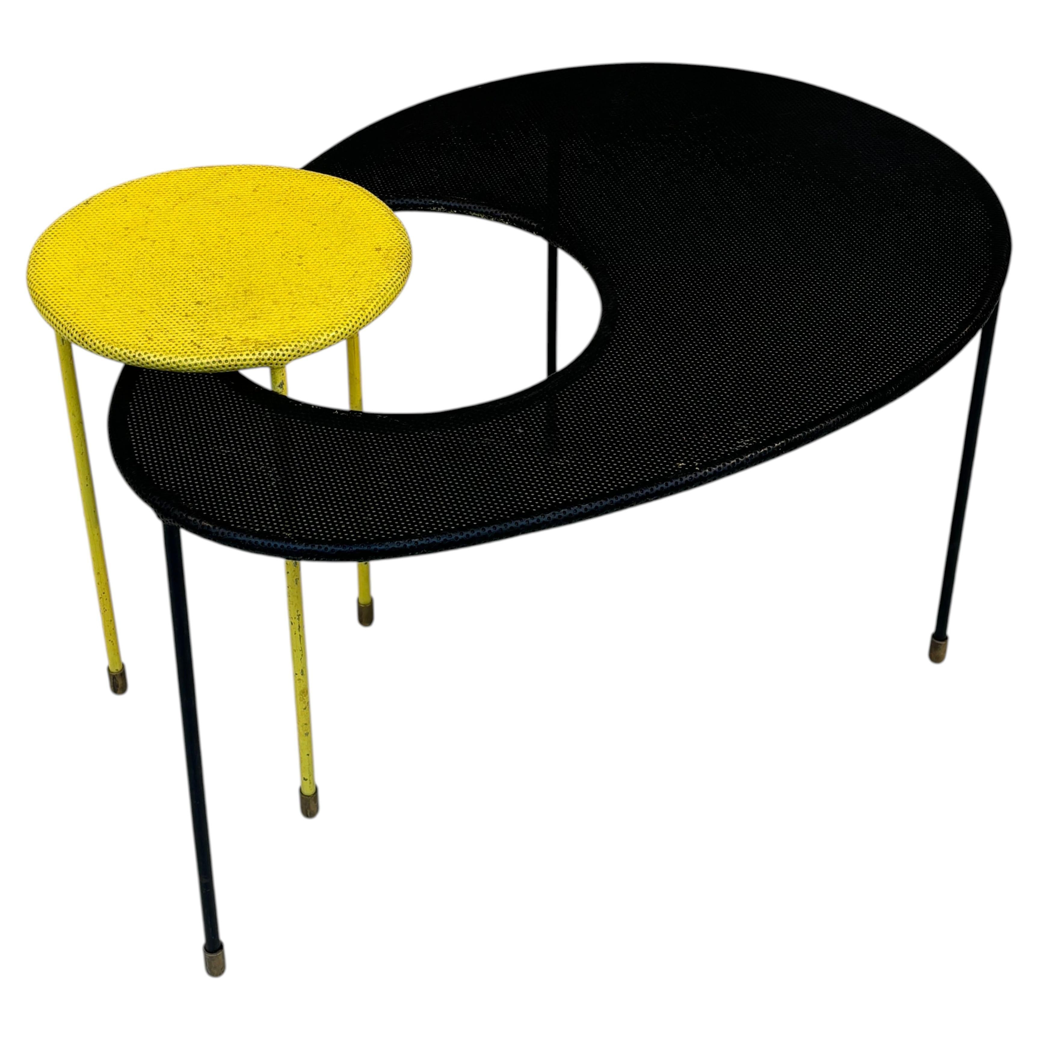 Rare table d'appoint originale en kangourou de Mathieu Matégot