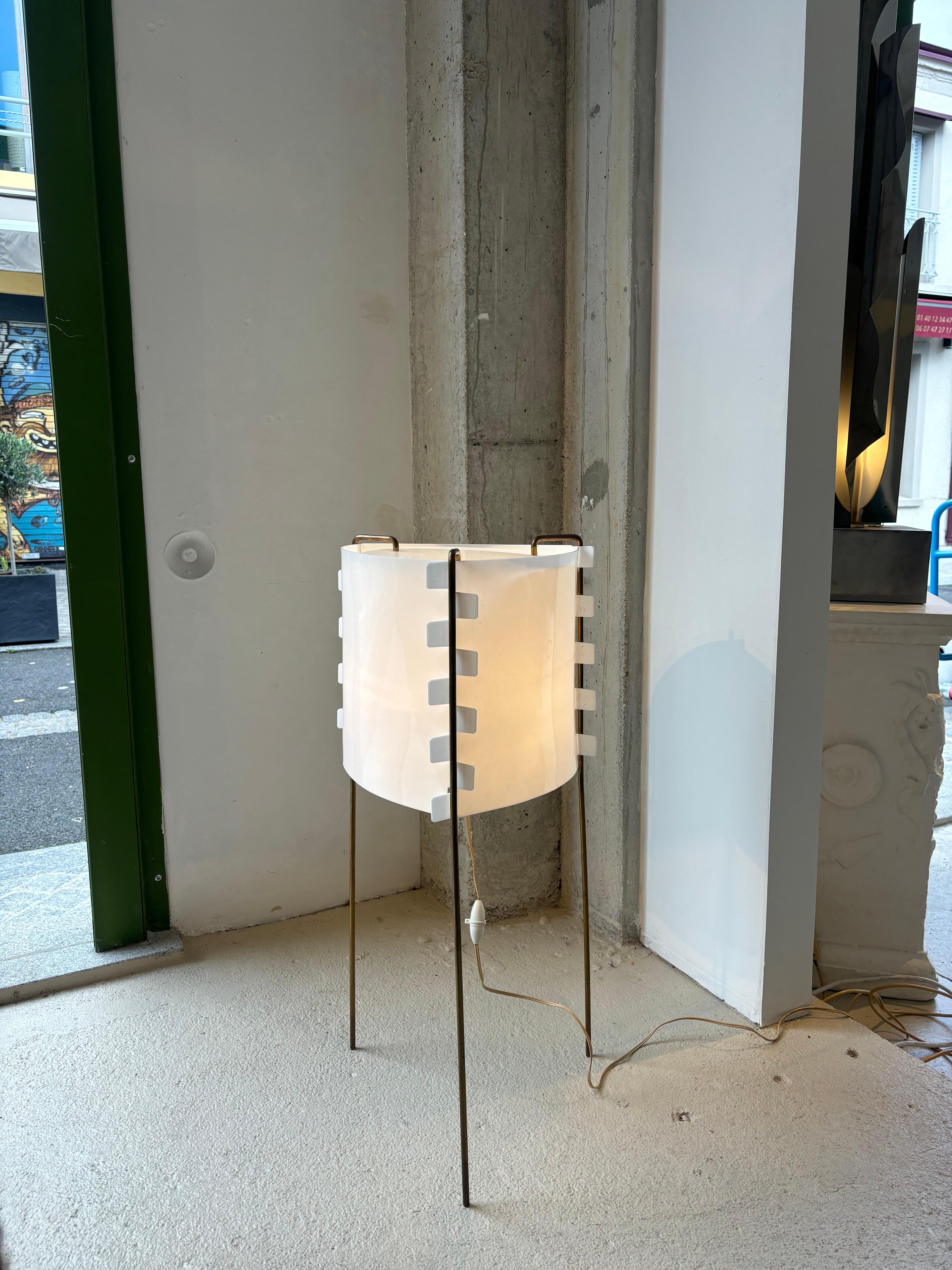 Seltene originale M4-Stehlampe von Joseph André Motte im Angebot 3