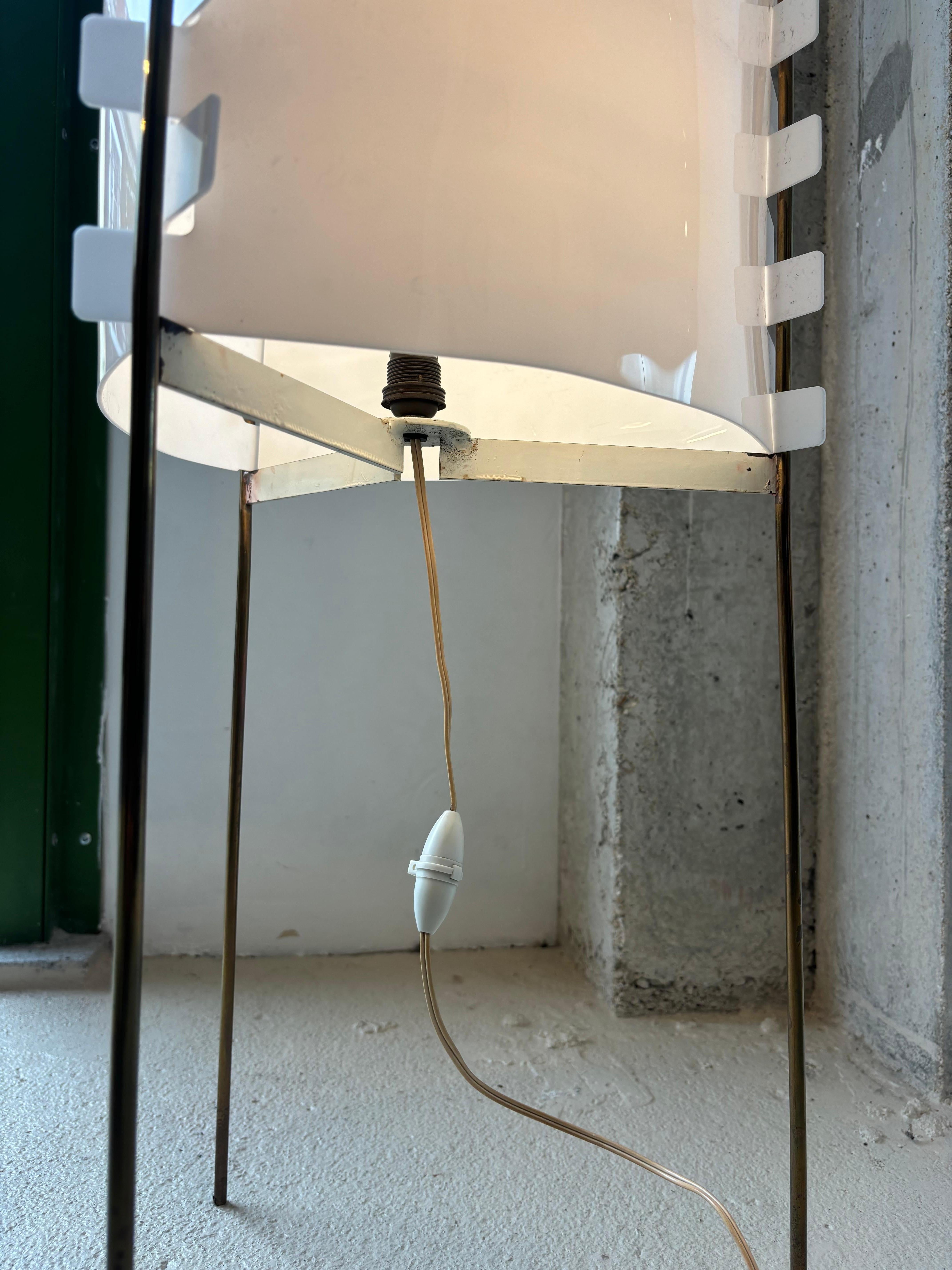 Seltene originale M4-Stehlampe von Joseph André Motte im Angebot 5