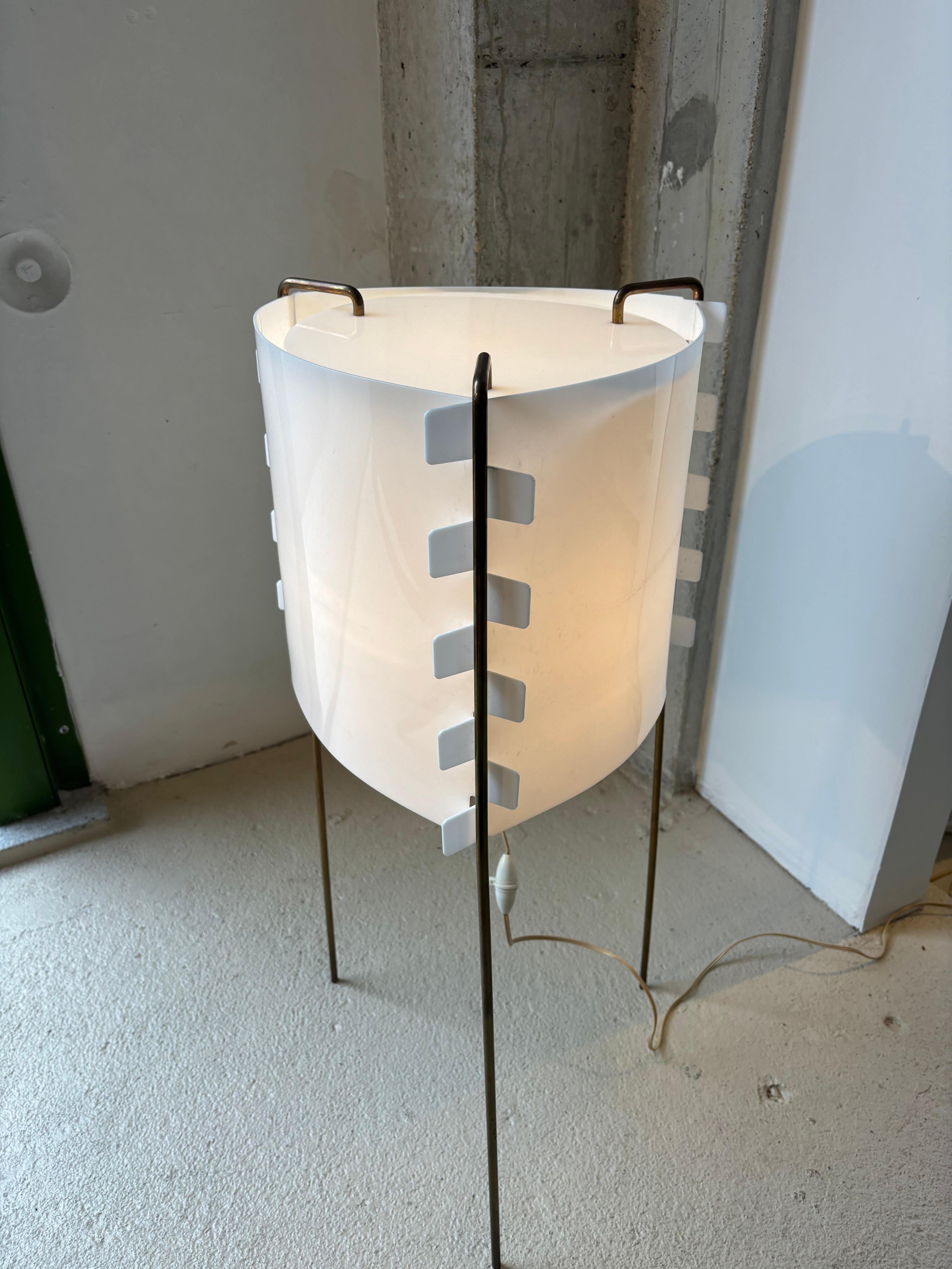 Seltene originale M4-Stehlampe von Joseph André Motte (Mitte des 20. Jahrhunderts) im Angebot