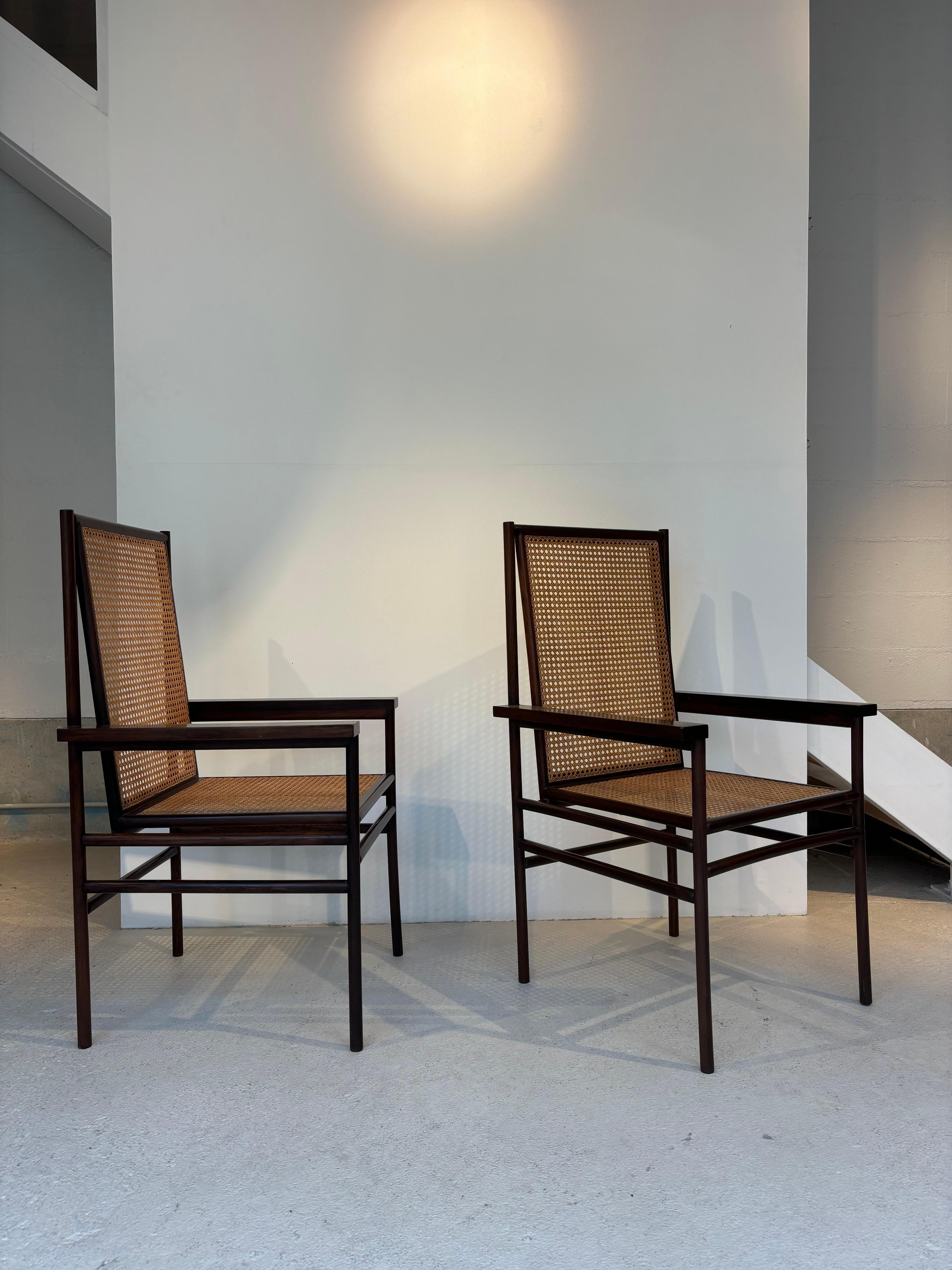 Mid-Century moderno Scarsa coppia di sedie Estolril di Joaquim Tenreiro in vendita