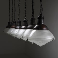 Tirada Escasa De Linternas Prismáticas De Holofano USA