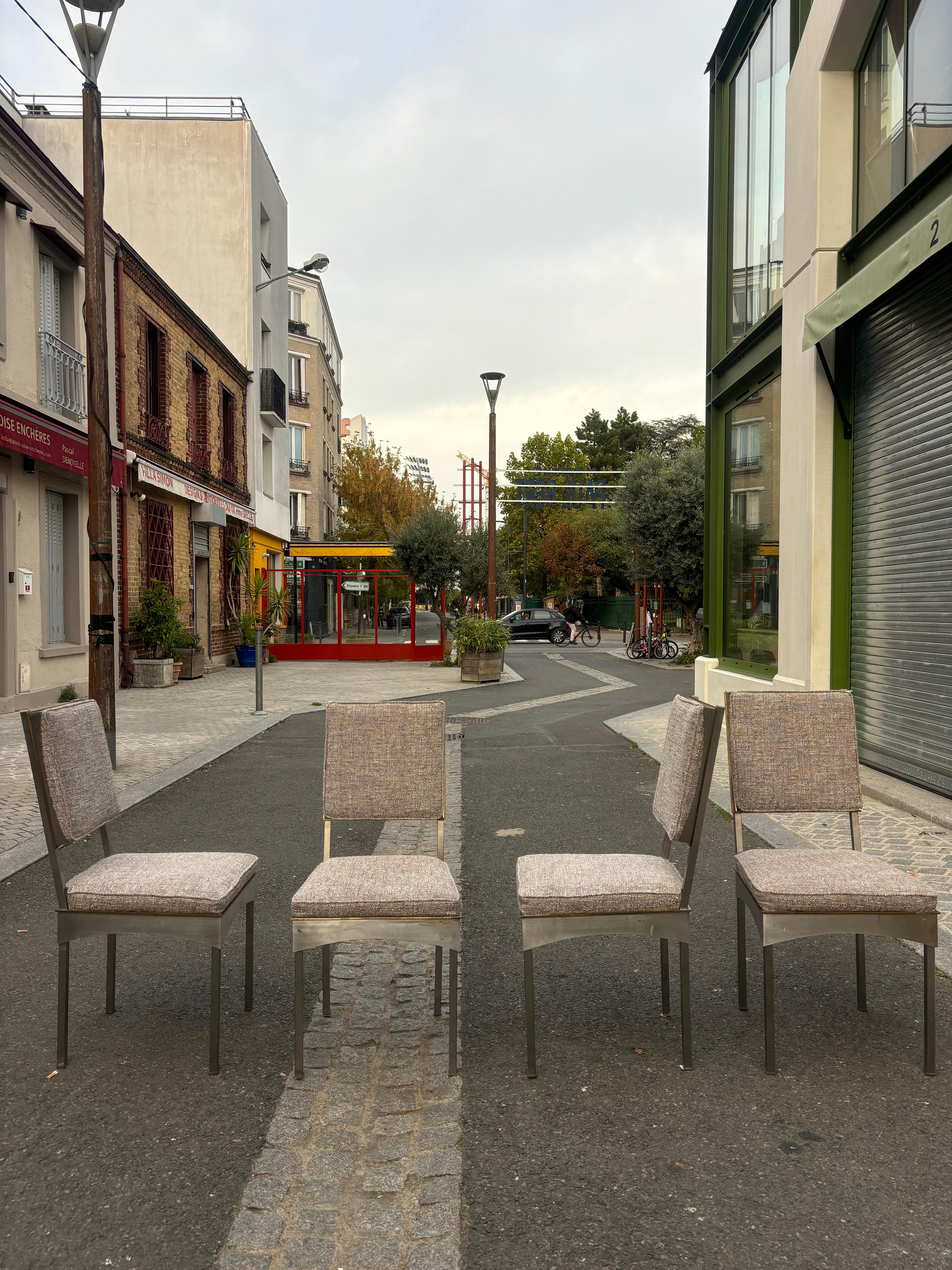 Rare série de douze chaises par Daniel Passegrimaud, probablement une commande spéciale. 