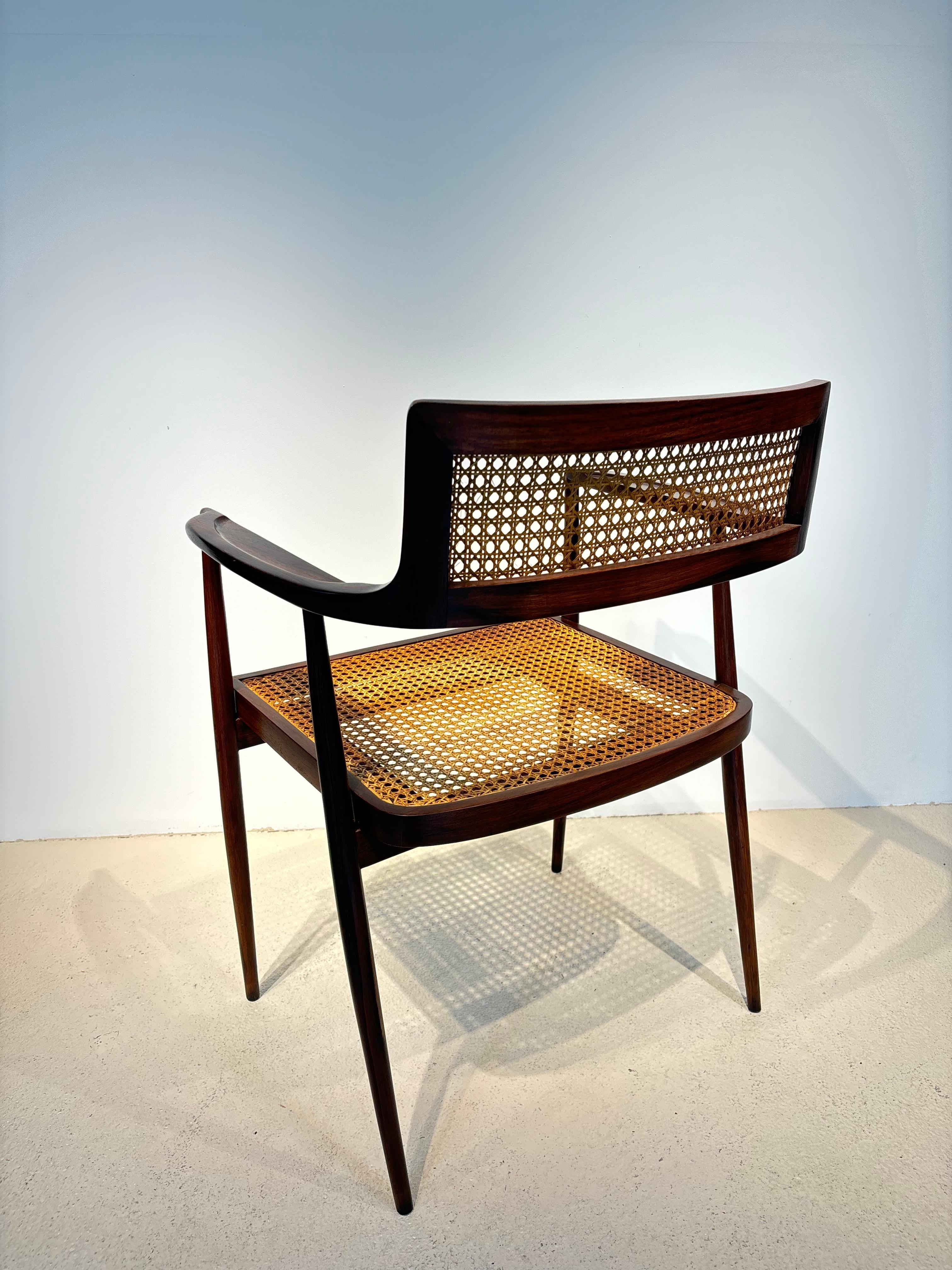 Rare ensemble de fauteuils Joaquim Tenreiro en vente 4