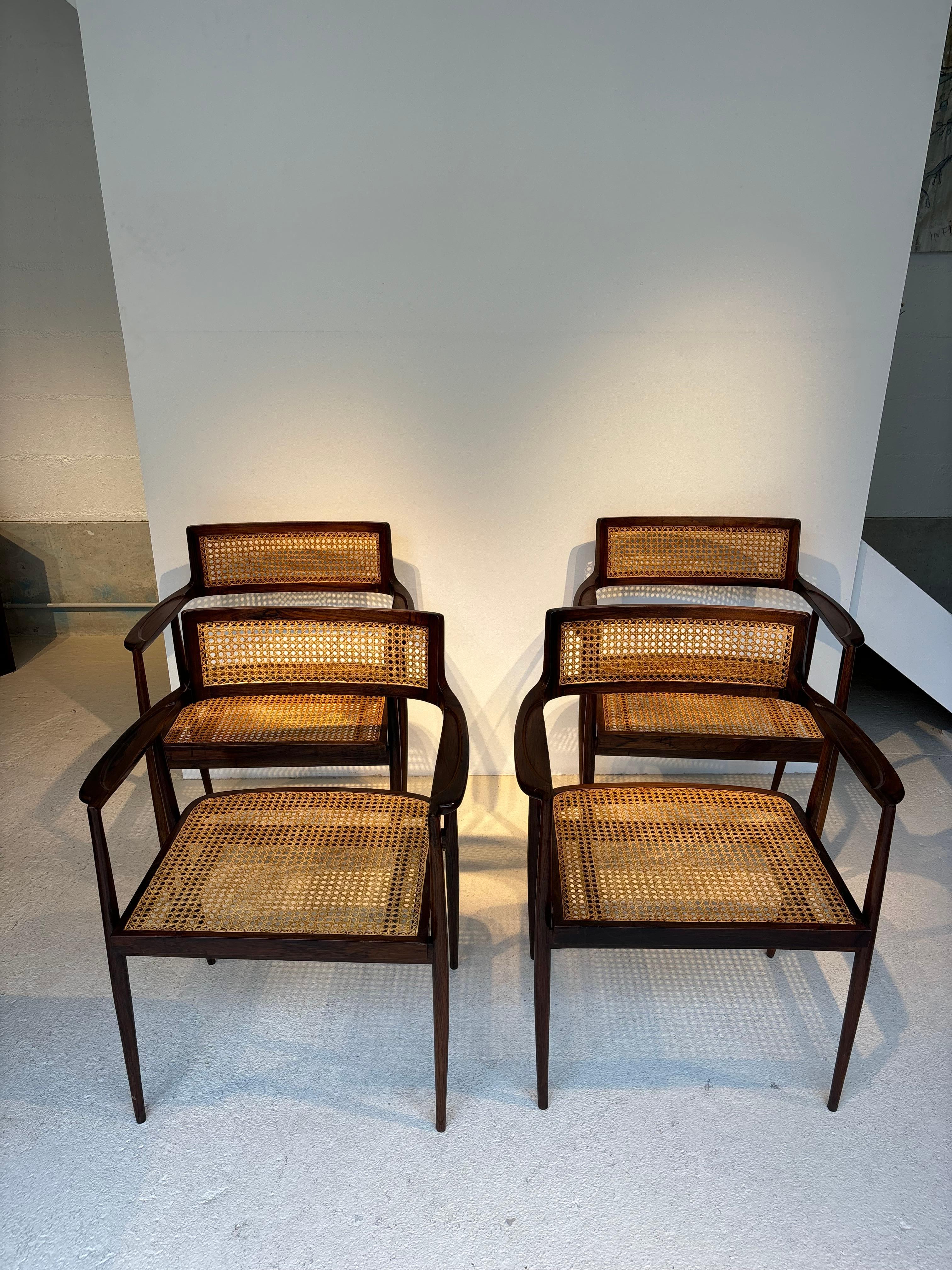 Mid-Century Modern Rare ensemble de fauteuils Joaquim Tenreiro en vente