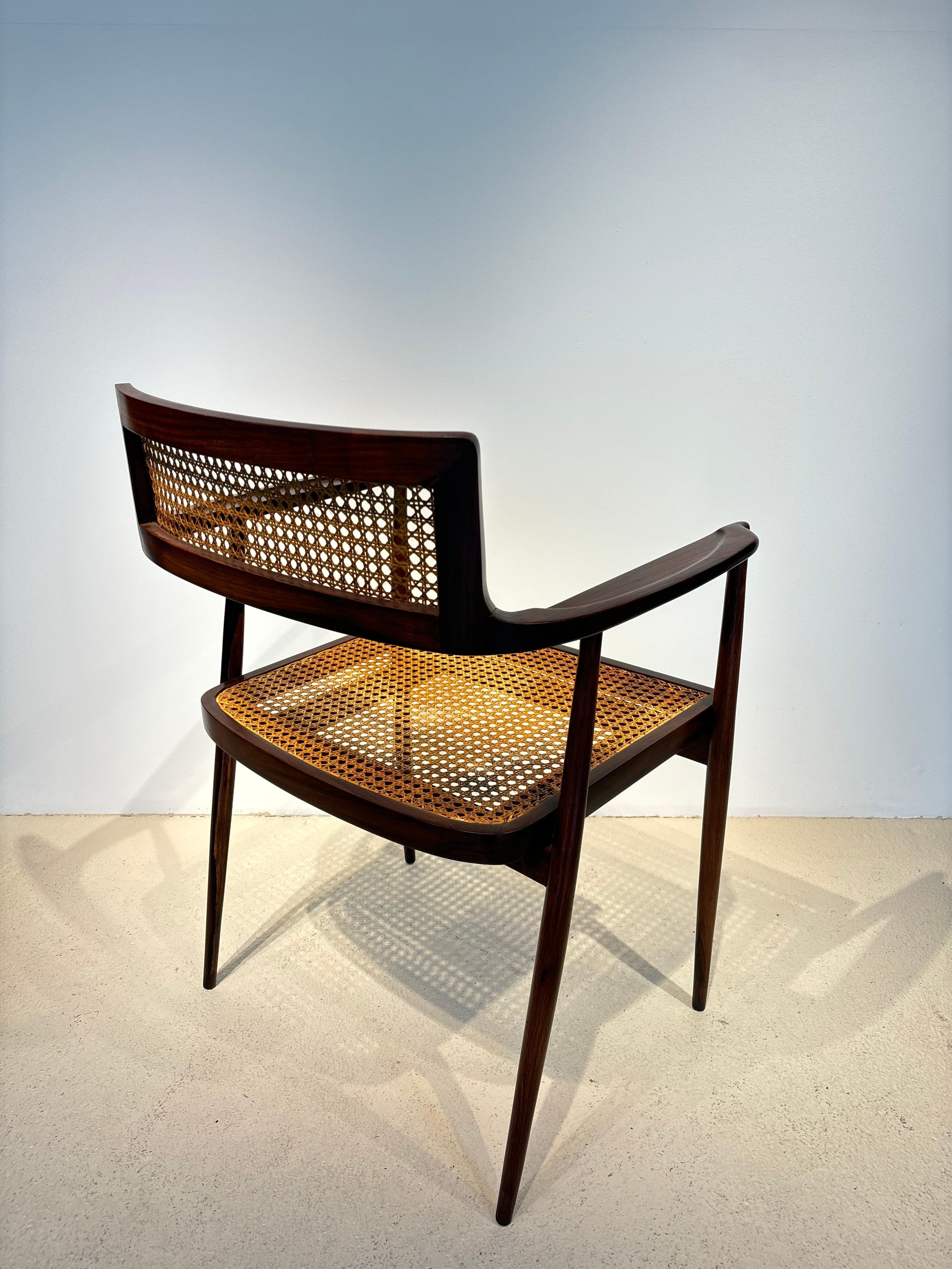 Rare ensemble de fauteuils Joaquim Tenreiro en vente 1