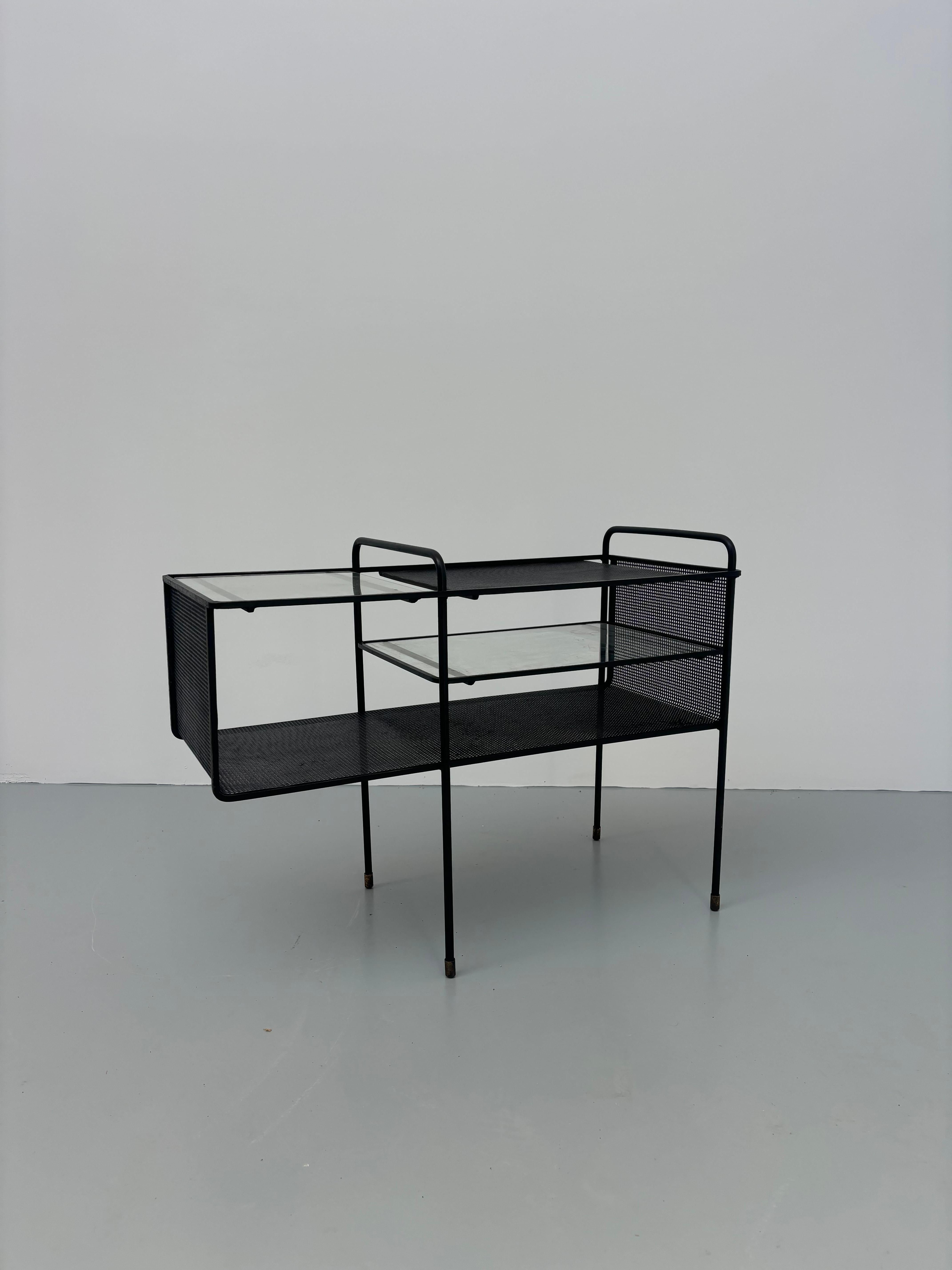 Scarce side table by Mathieu Matégot In Good Condition For Sale In SAINT-OUEN-SUR-SEINE, FR