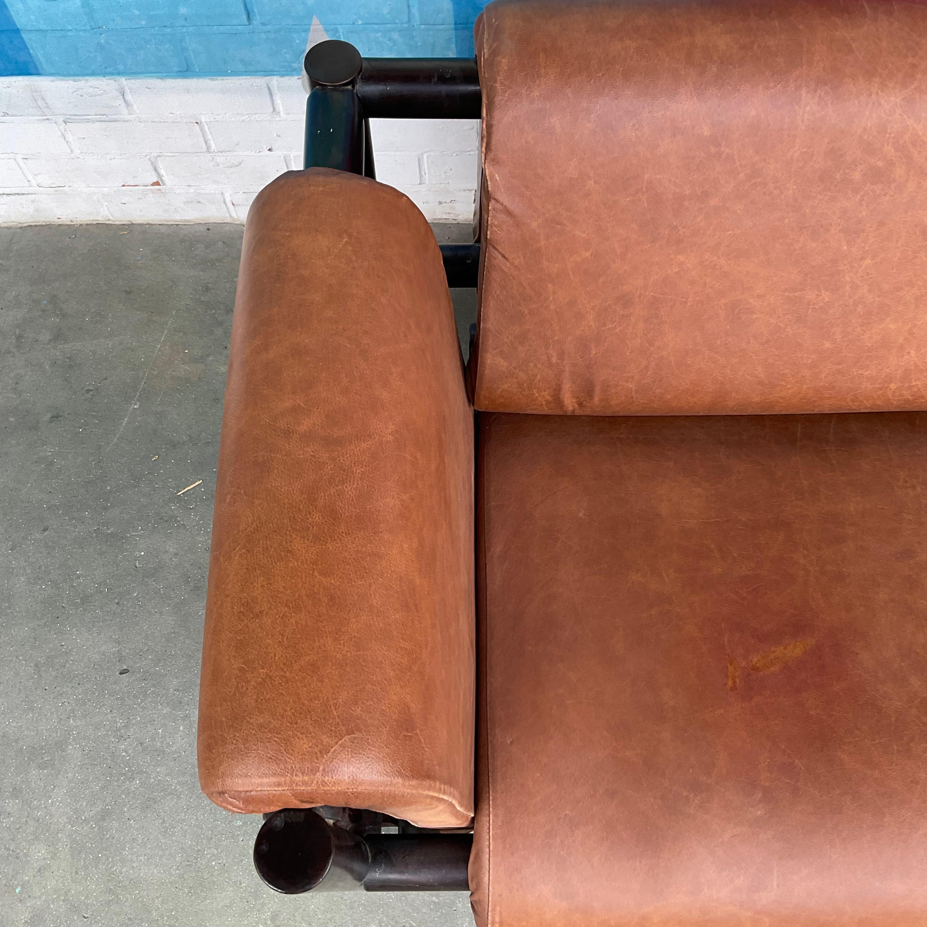 Rare canapé de Joaquim Tenreiro en vente 4