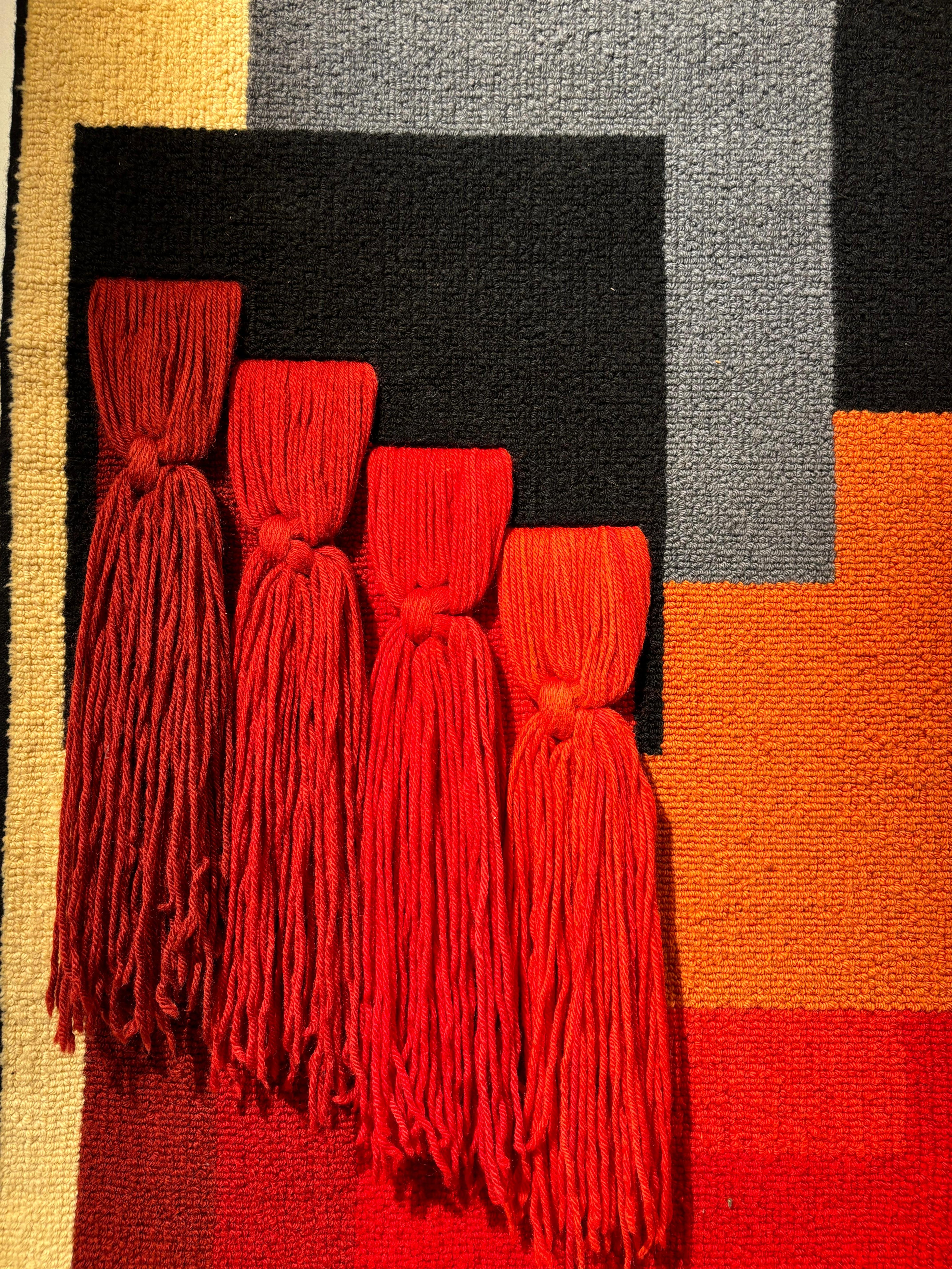 Knapper Wandteppich von VAC im Angebot 9