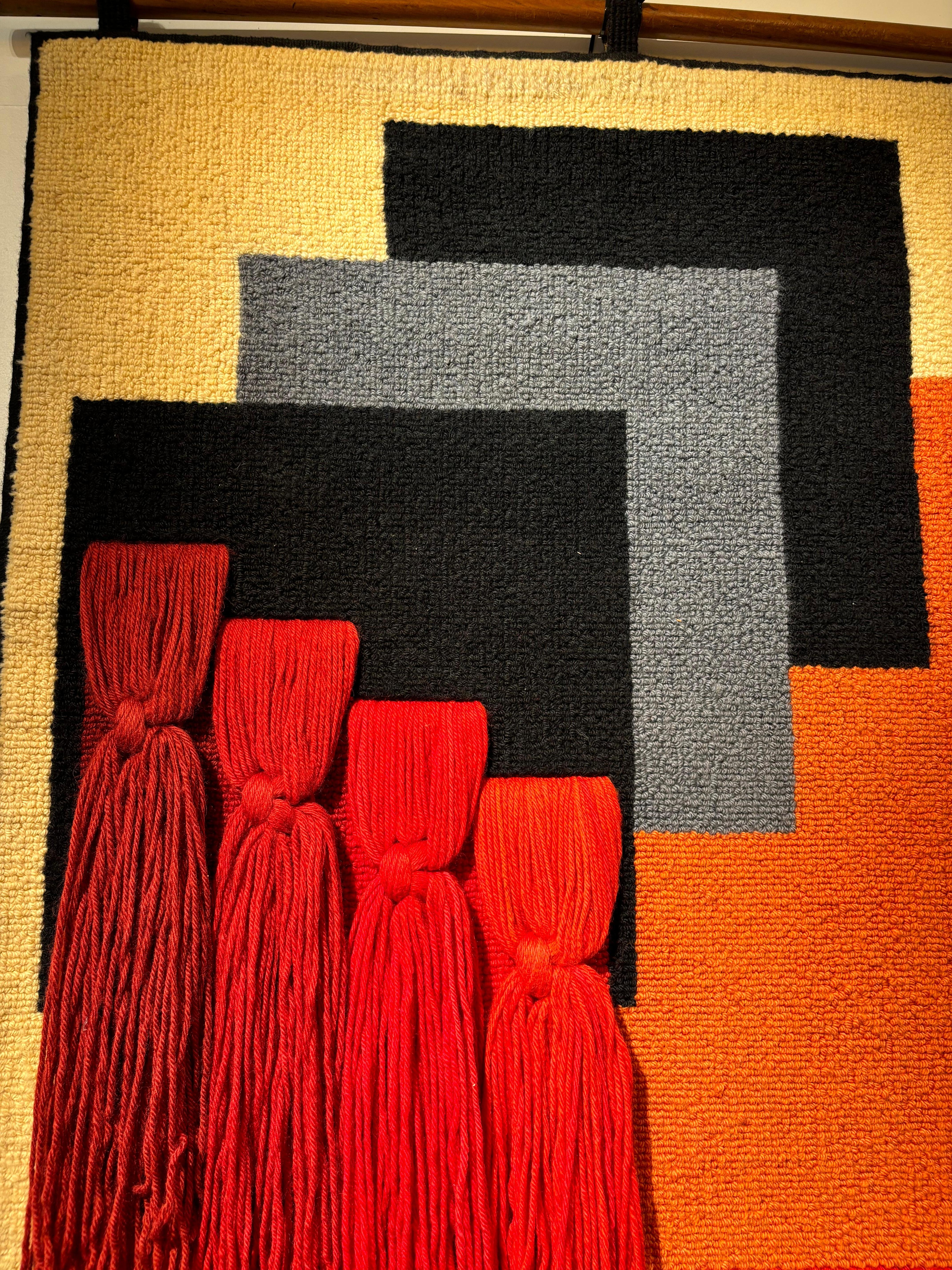 Knapper Wandteppich von VAC im Angebot 10