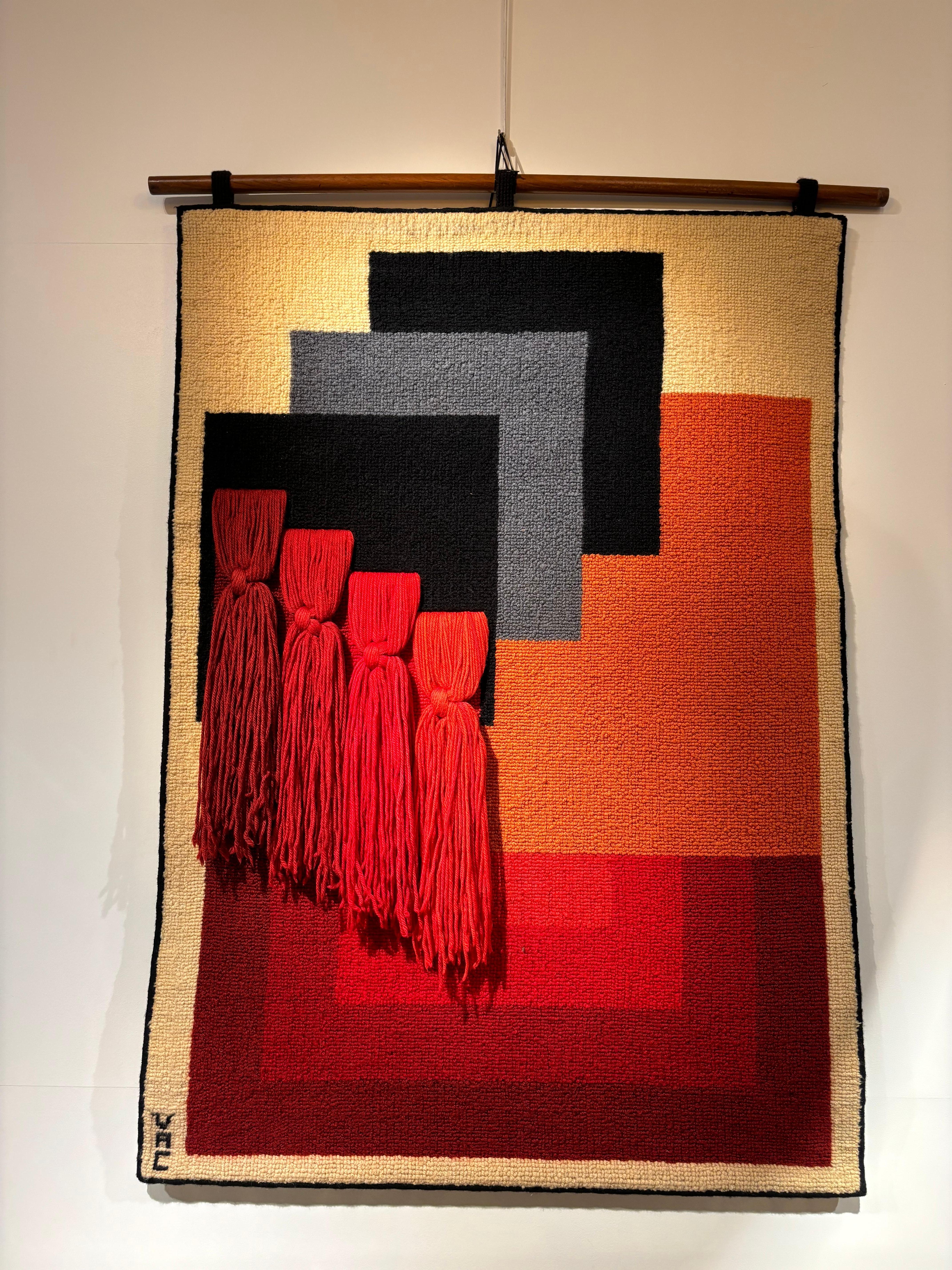 Knapper Wandteppich von VAC (Moderne) im Angebot