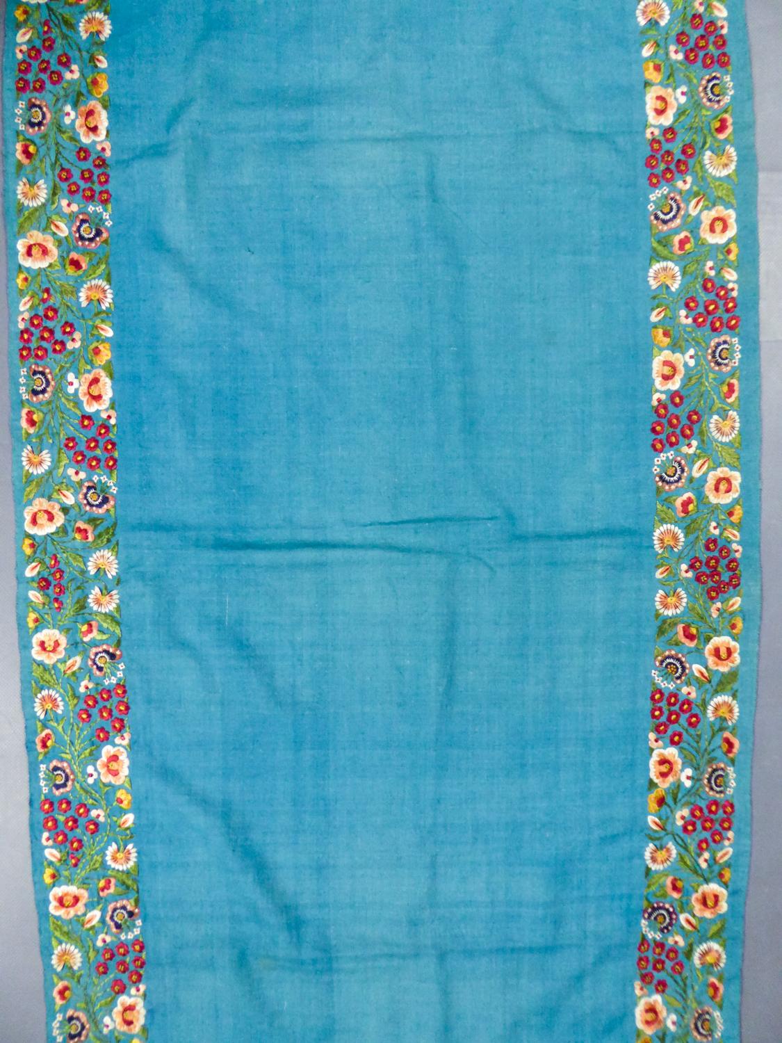 Blue Scarf in Embroidered Pashmina - India for Europe Circa 1830/1860 For Sale