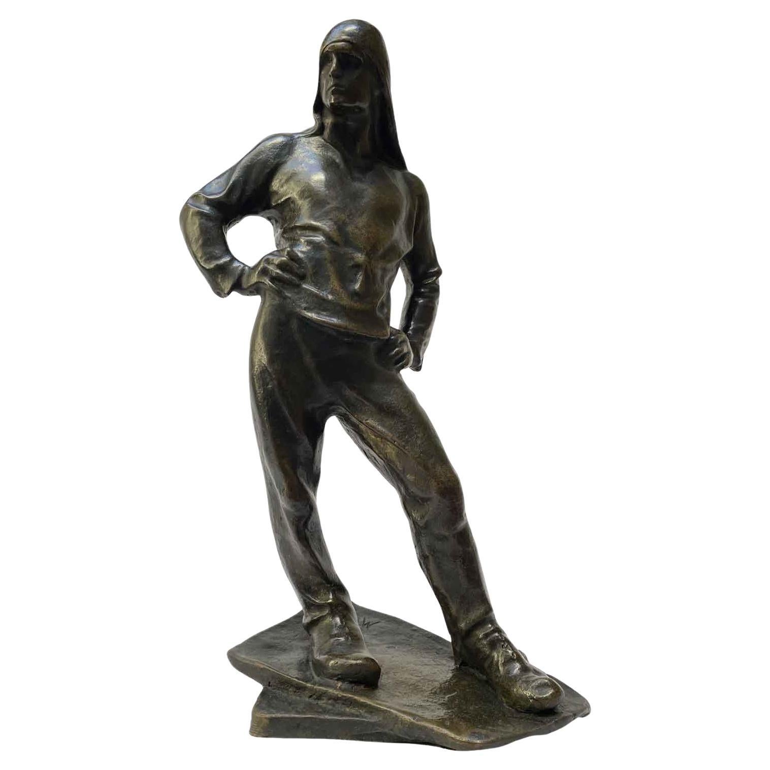 Männliche Bronzefigur Der Entlader des Hafens von Antwerpen von Meunier, besser bekannt als Le debardeur du port d'Anverse des berühmten belgischen Bildhauers Constantin Emile Meunier (1831-1905). 
Die Skulptur ist ein Steingutguss mit dunkler