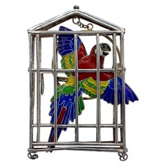Halskette mit Anhänger in Käfig aus Emaille und Sterlingsilber mit scharlachroten und Papageien-Anhängern, 3-D