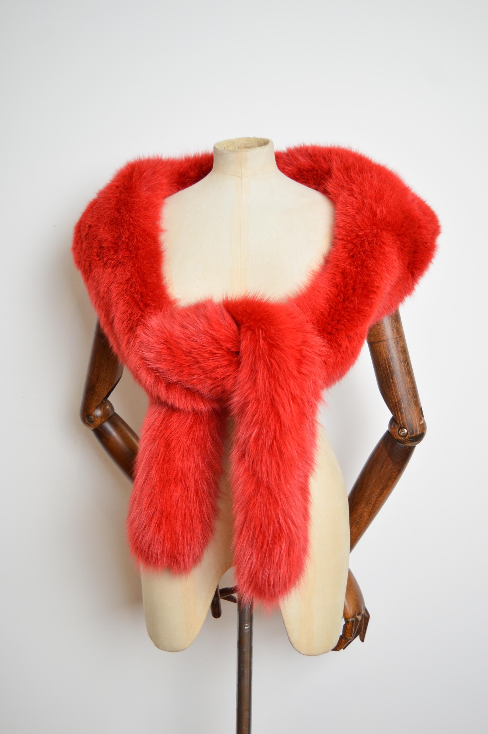Scarlet Red Huge Plush Vintage French Fox Fur Stole Boa - Scarf For Sale 6