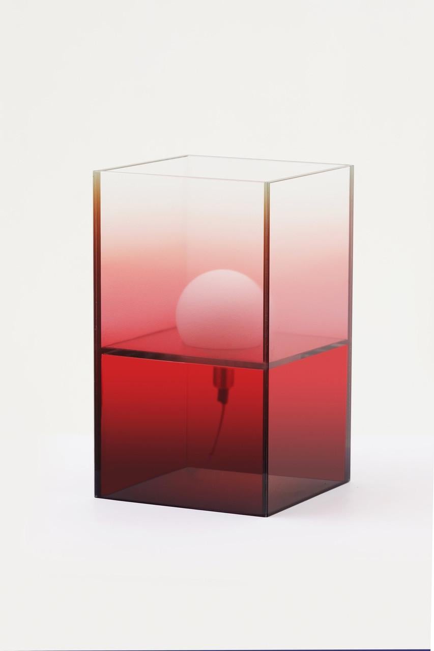 Scarlet Sunset Table Lamp by Studio Monsoleil
Dimensions: D 20 x W 20 x H 35 cm.
Materials: Laminated glass.

All our lamps can be wired according to each country. If sold to the USA it will be wired for the USA for instance. Please contact