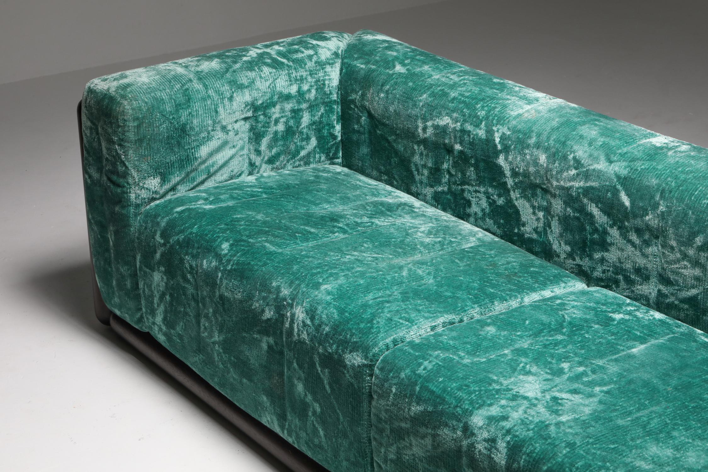 Post-Modern Scarpa 'Cornaro' Sofa