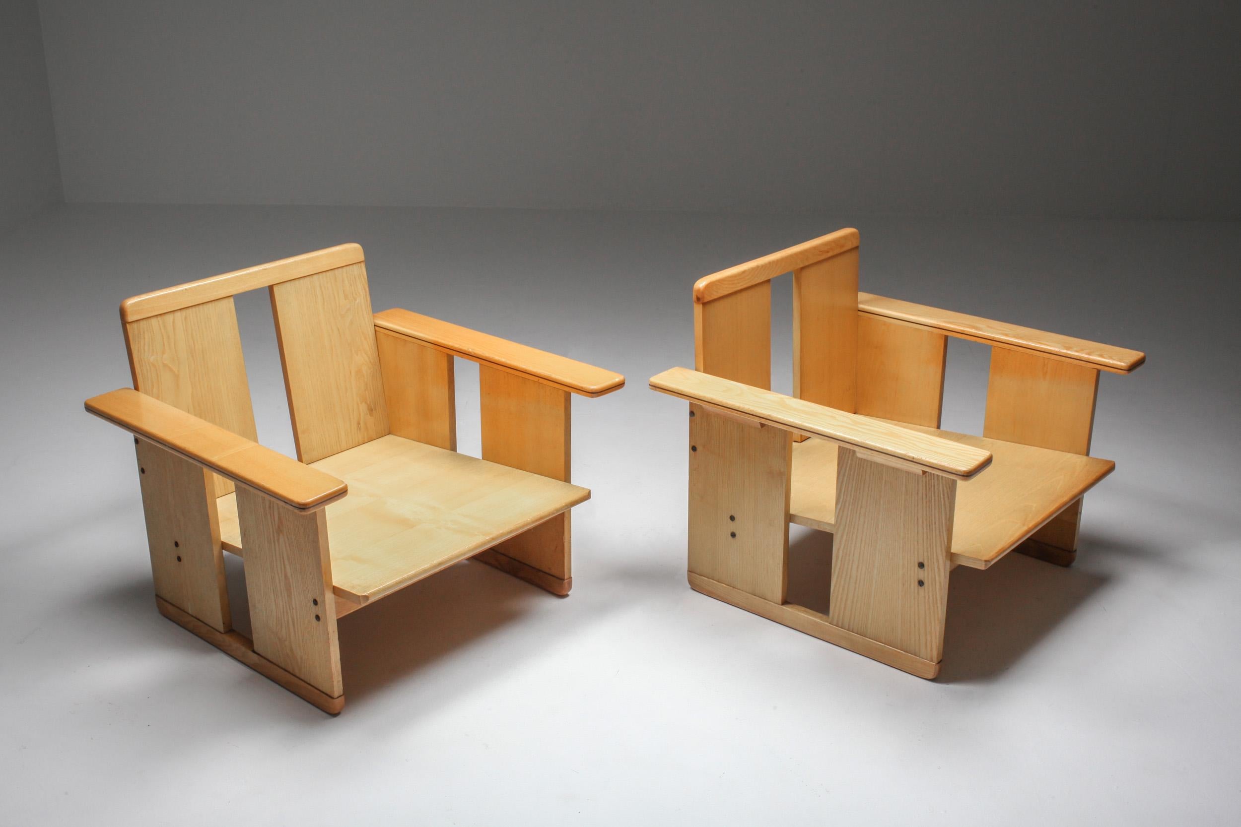 Afra and Tobia Scarpa, crate chairs, artona series, Maxalto, Italy, 1970s.

Postmodern armchairs by the famous children of Carlo Scarpa.
Inspired by Donald Judd and Rietveld, Afra e Tobia Scarpa designed these Minimalist pieces.
   