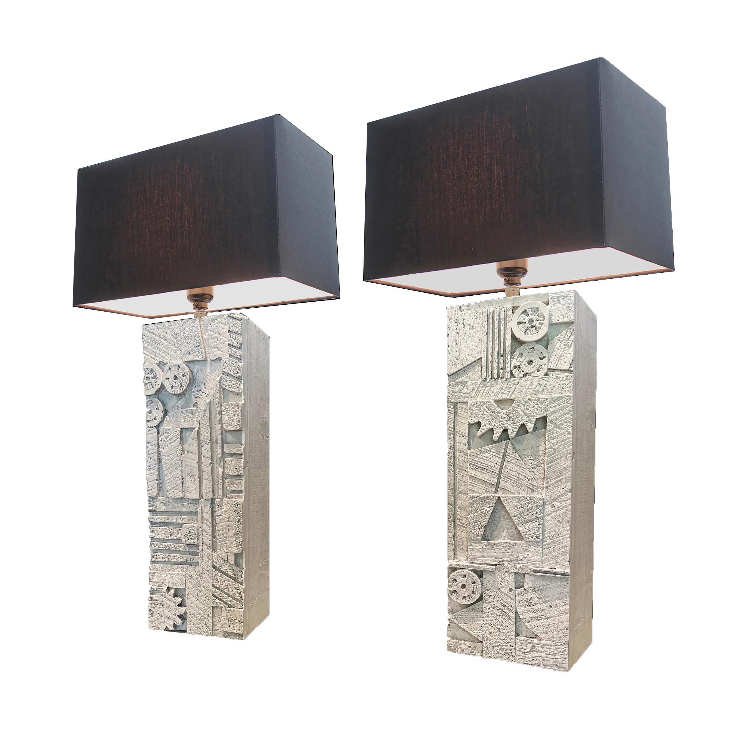 Hand-Crafted Scarpa Gold Table Lamp by Daniel Schneiger For Sale
