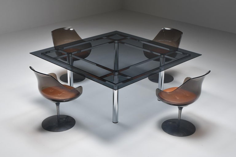 Scarpa; Knoll International; Italian design; 1970's; André model; Dining table; Glass table; Post-modern; Mid-century modern; 

Knoll dining table with solid chrome frame and glass tabletop, designed by Tobia Scarpa for Knoll International. The