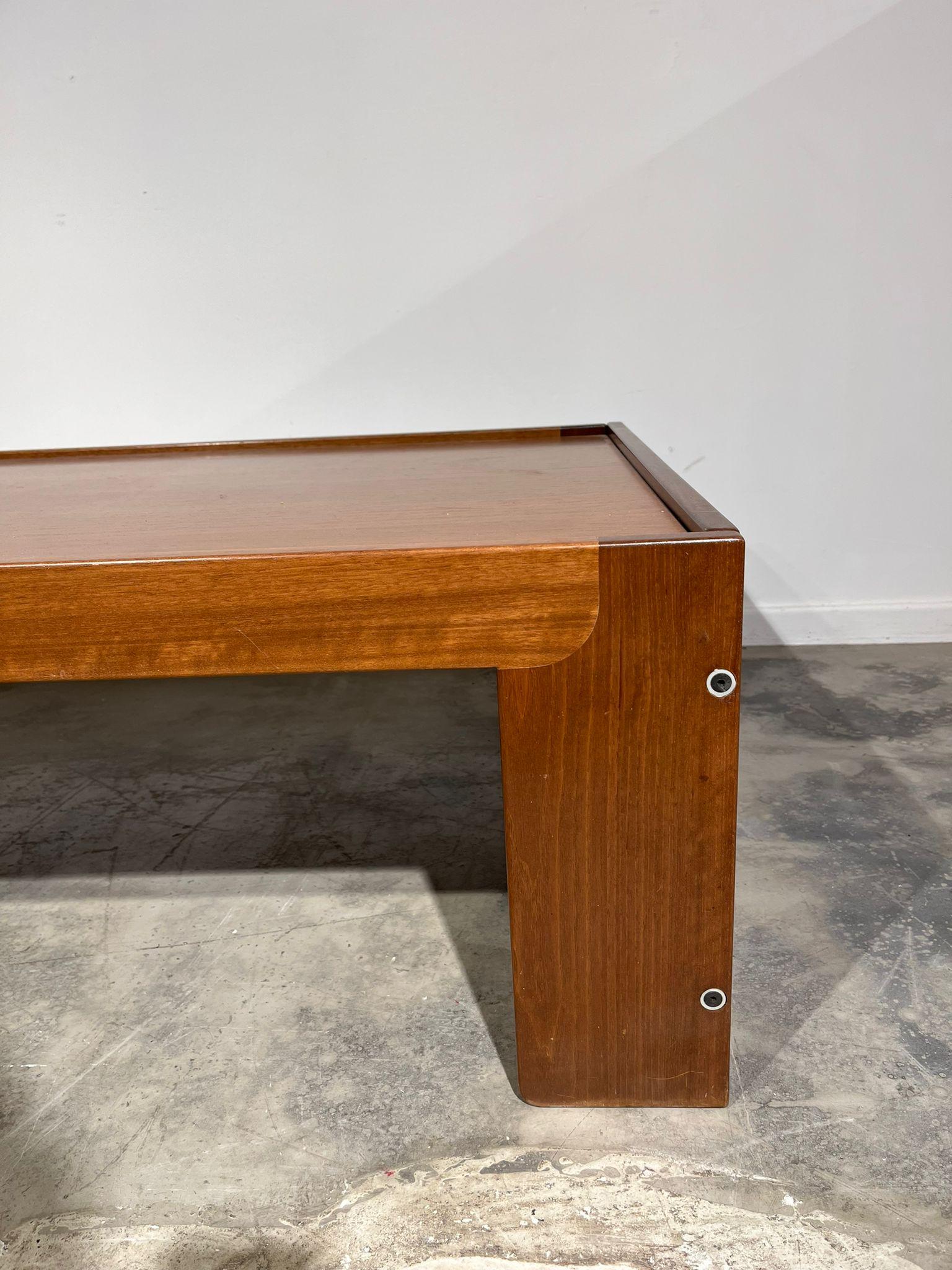 Mid-Century Modern Scarpa Large Coffee Table For Sale