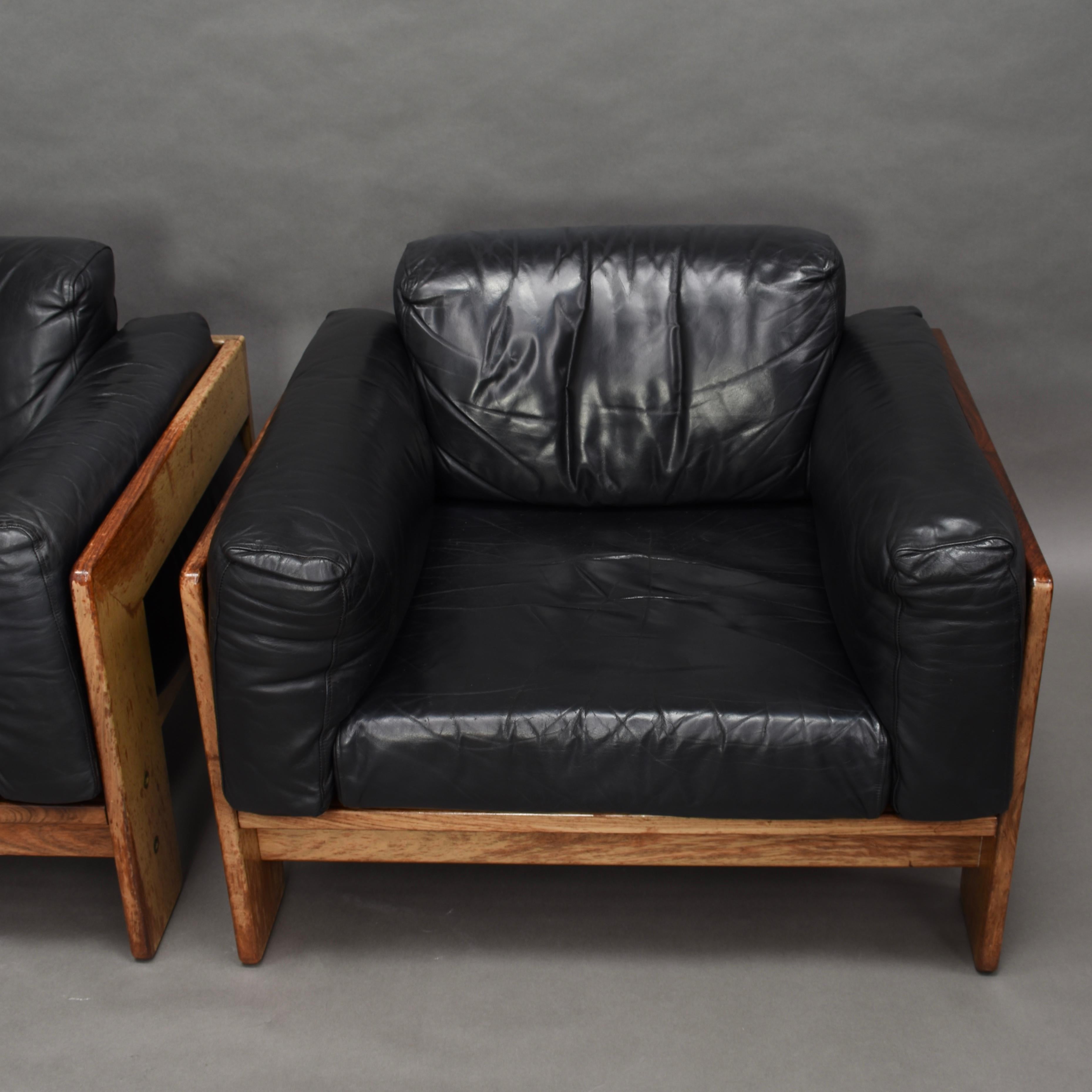 Scarpa Pair of Bastiano Chairs in Black Leather and Rosewood, Knoll Italy, 1975 4