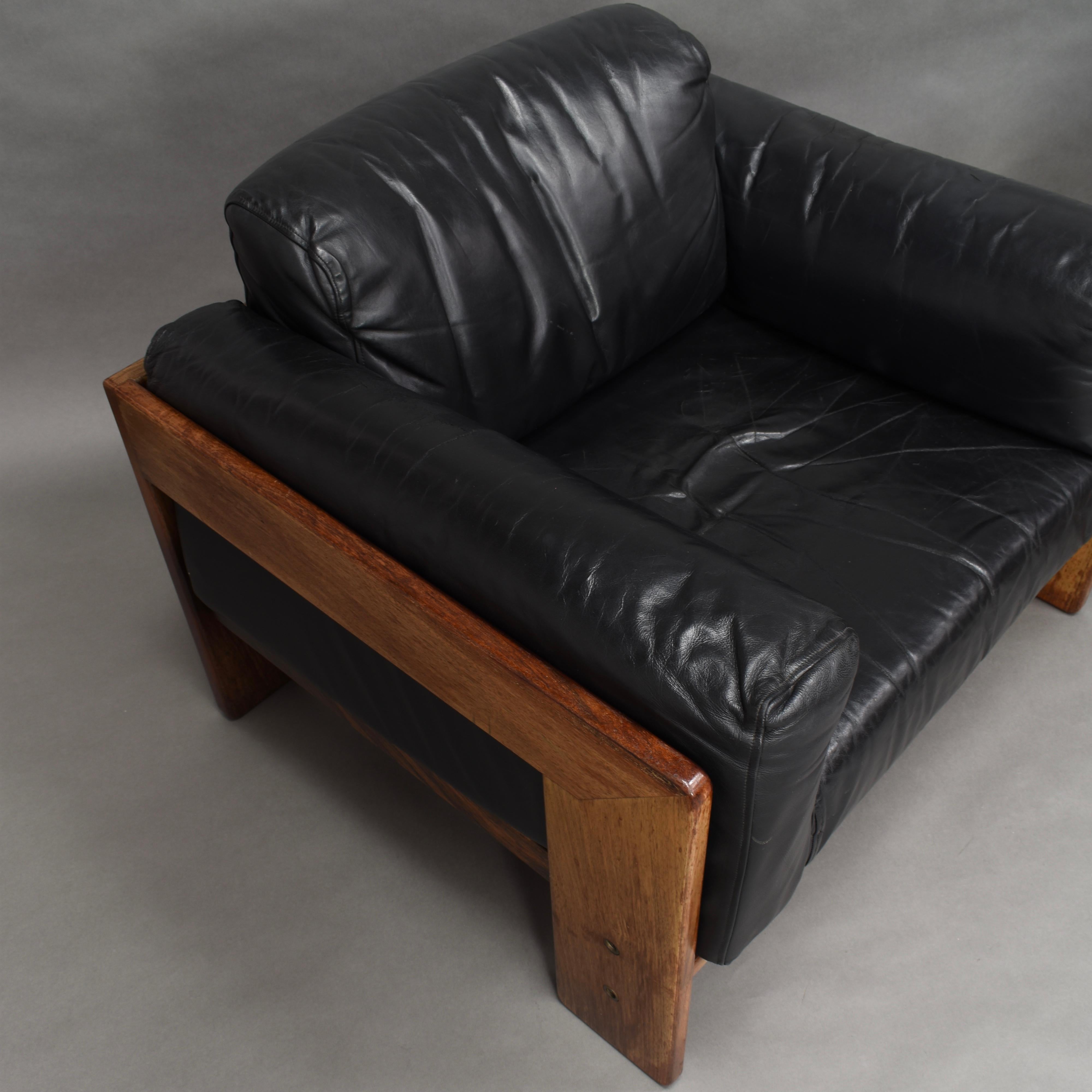 Scarpa Pair of Bastiano Chairs in Black Leather and Rosewood, Knoll Italy, 1975 7