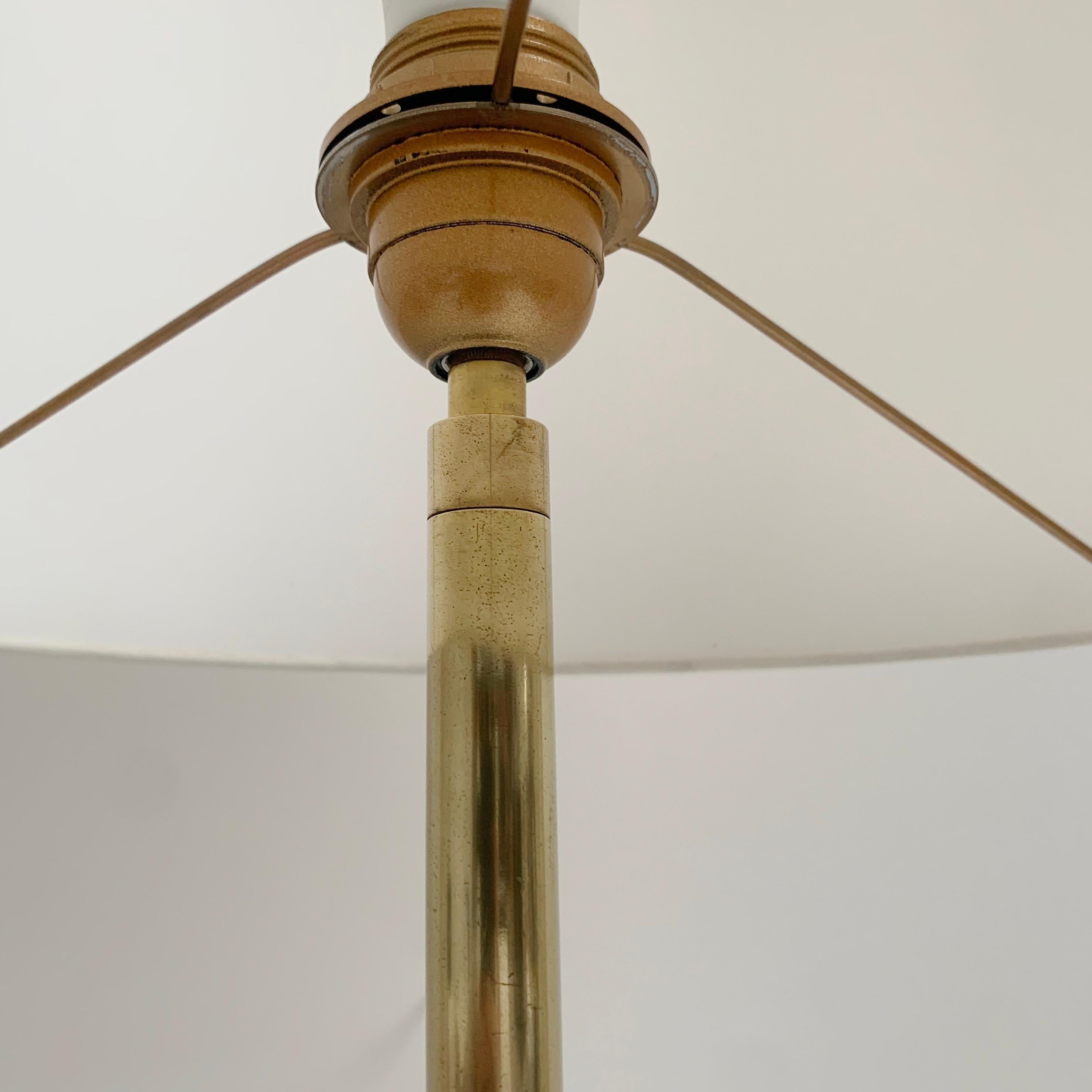 Scarpa Signed Mid-Century Brass Floor Lamp, circa 1960, France. For Sale 4