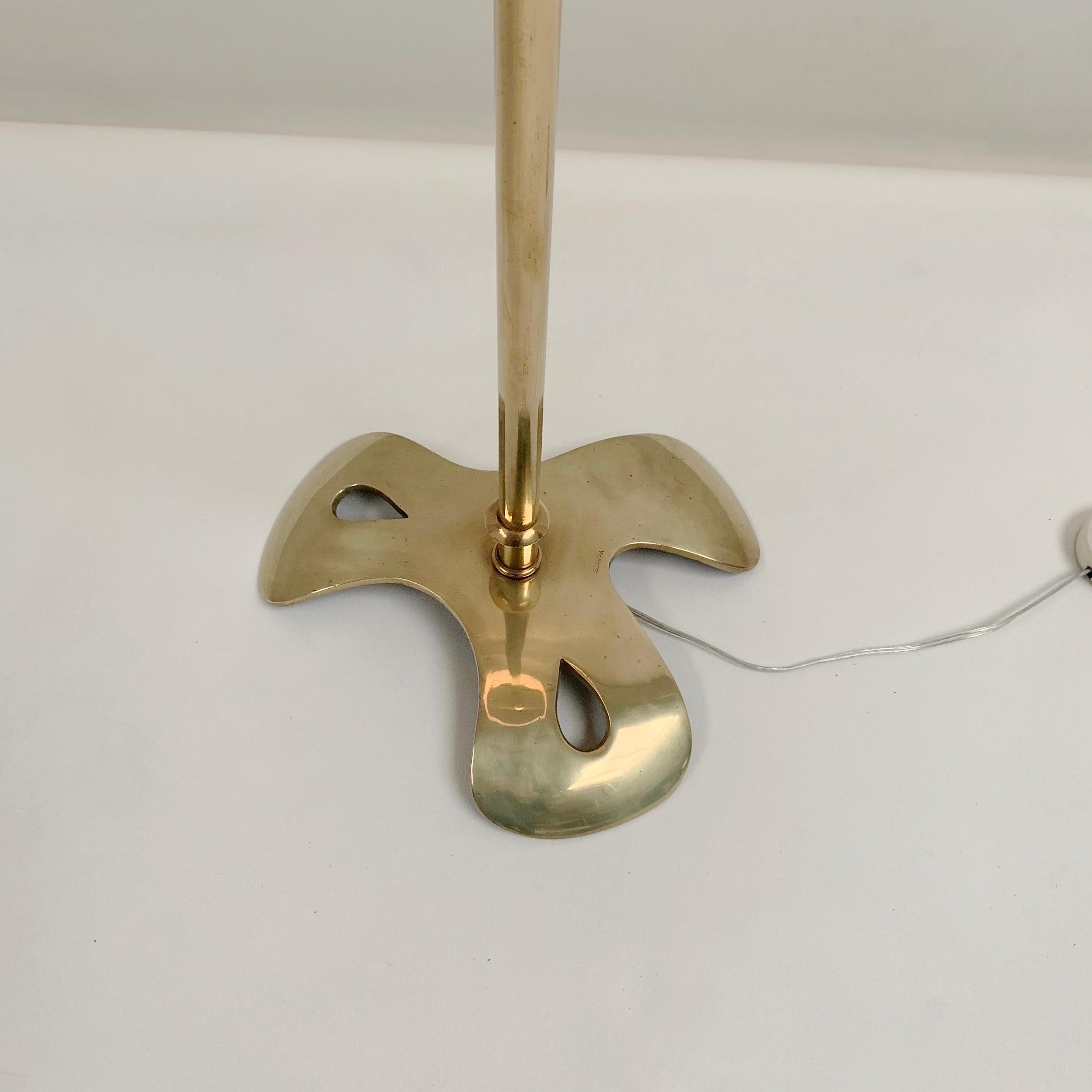 Scarpa Signed Mid-Century Brass Floor Lamp, circa 1960, France. For Sale 2