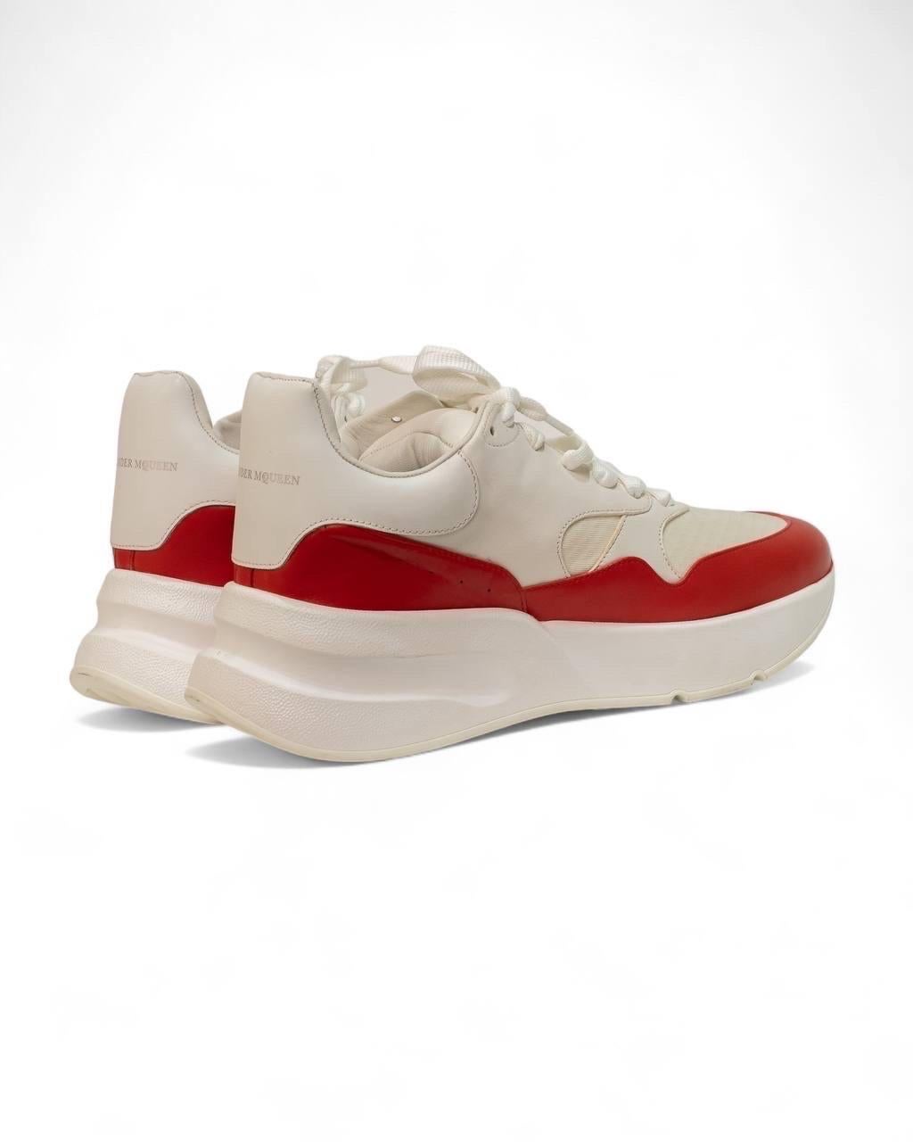 Scarpe\ Sneakera Alexander McQueen Sneakers Oversized Runner Bicolor For Sale 1