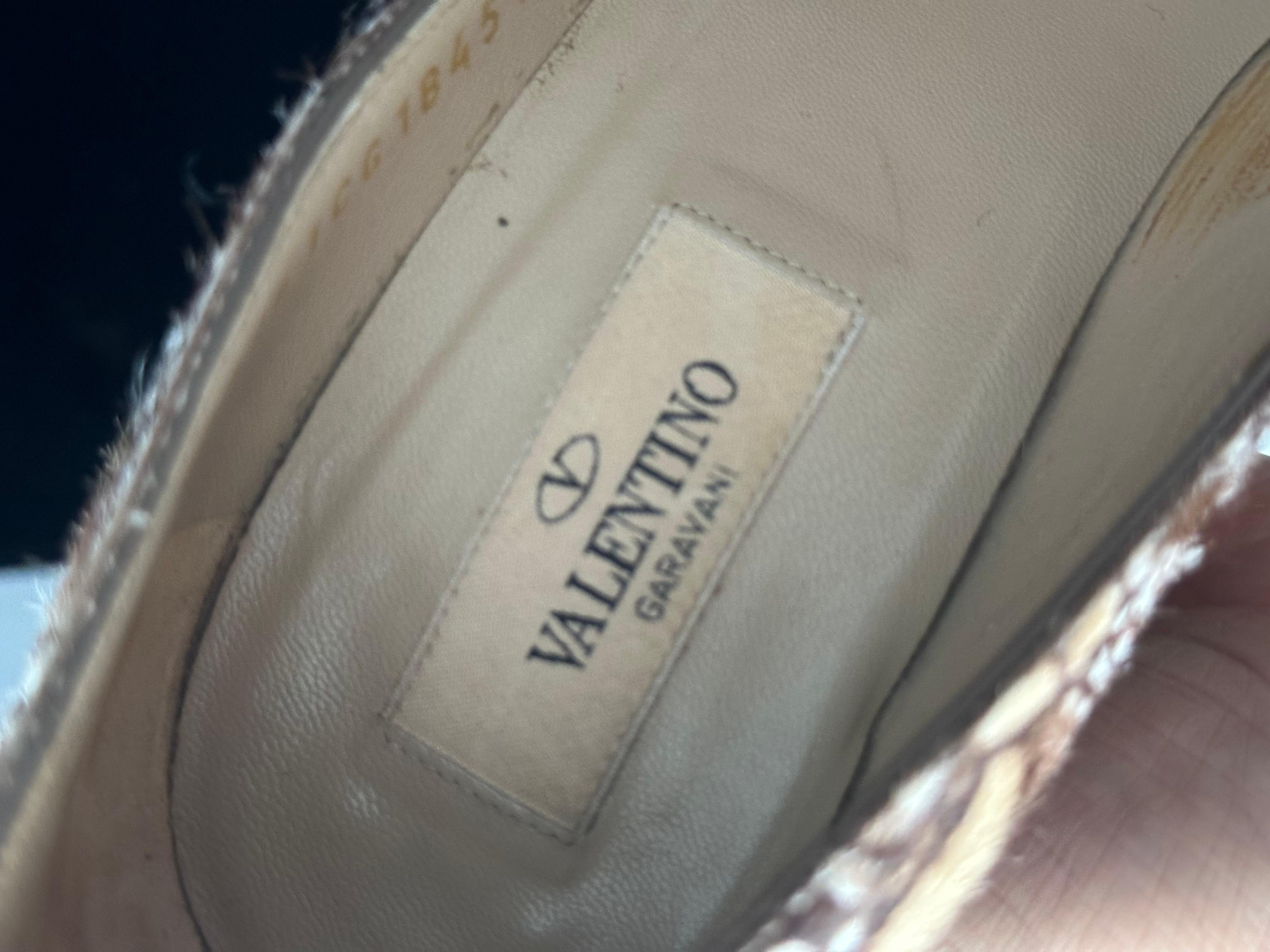 Scarpe Valentino Garavani in cavallino In Excellent Condition For Sale In Basaluzzo, IT