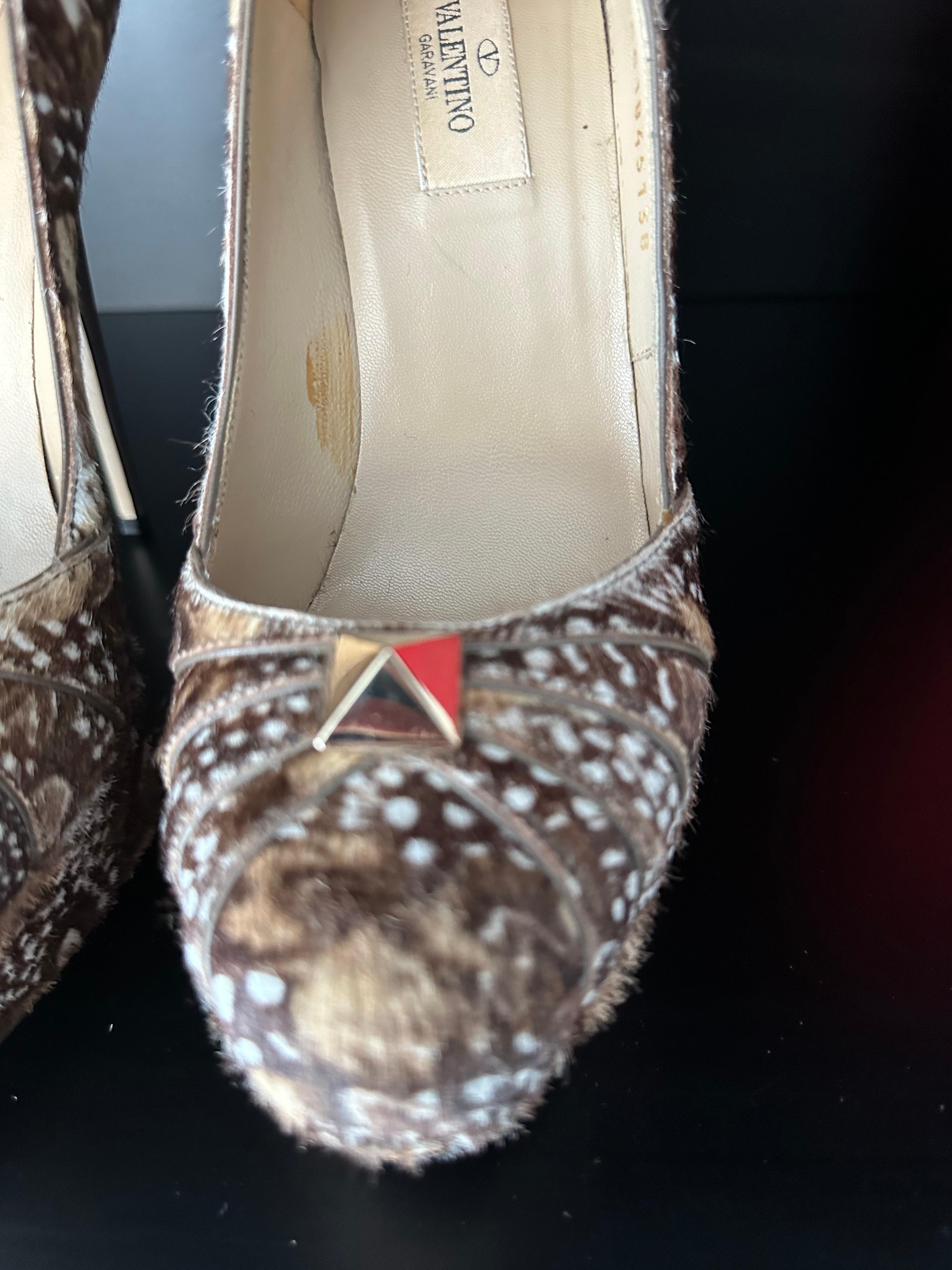 Scarpe Valentino Garavani in cavallino 3
