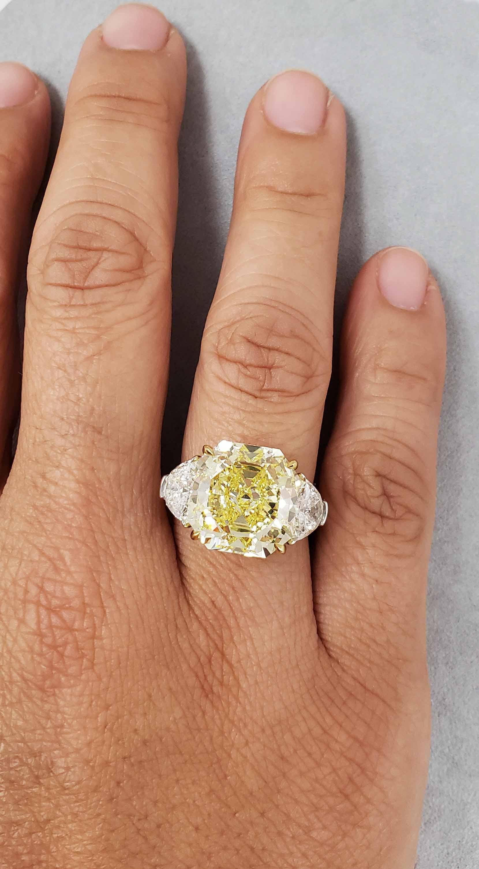 Contemporain Bague Scarselli en diamant jaune vif radiant fantaisie sans défaut interne de 10 carats en vente