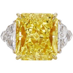 Scarselli 10 Carat Fancy Vivid Yellow GIA Diamond in a Platinum Engagement Ring