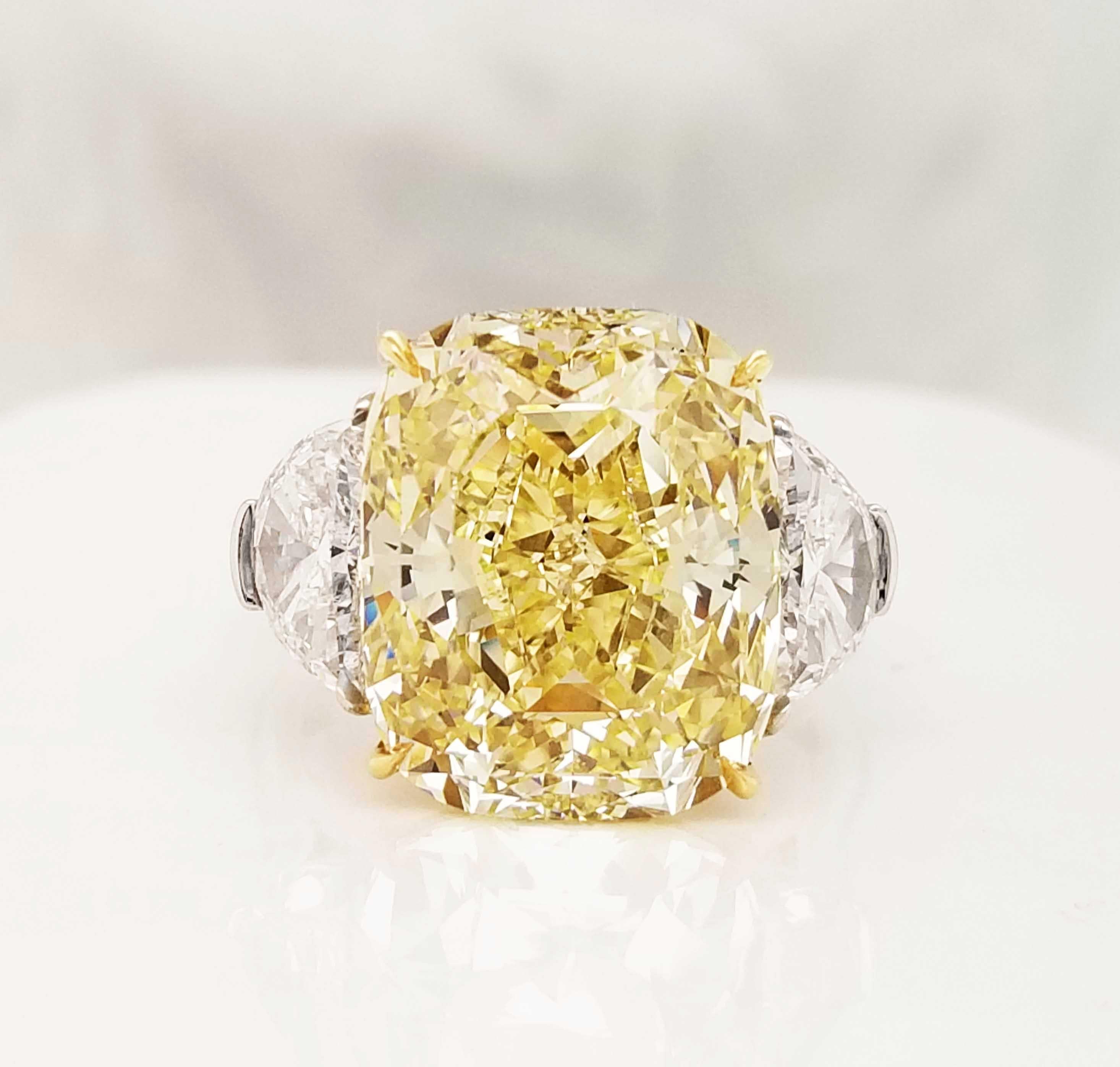 Contemporary SCARSELLI 11 Carat Fancy Yellow Diamond Engagement Ring in Platinum For Sale