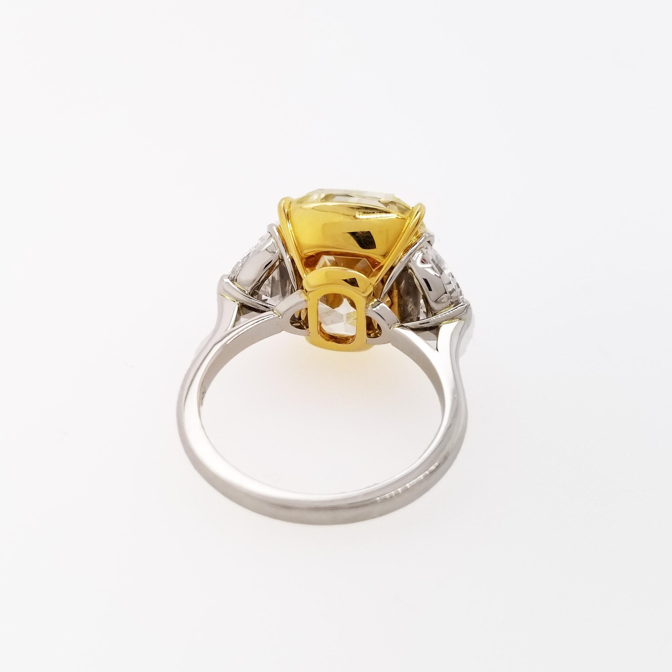 Women's or Men's SCARSELLI 11 Carat Fancy Yellow Diamond Engagement Ring in Platinum For Sale
