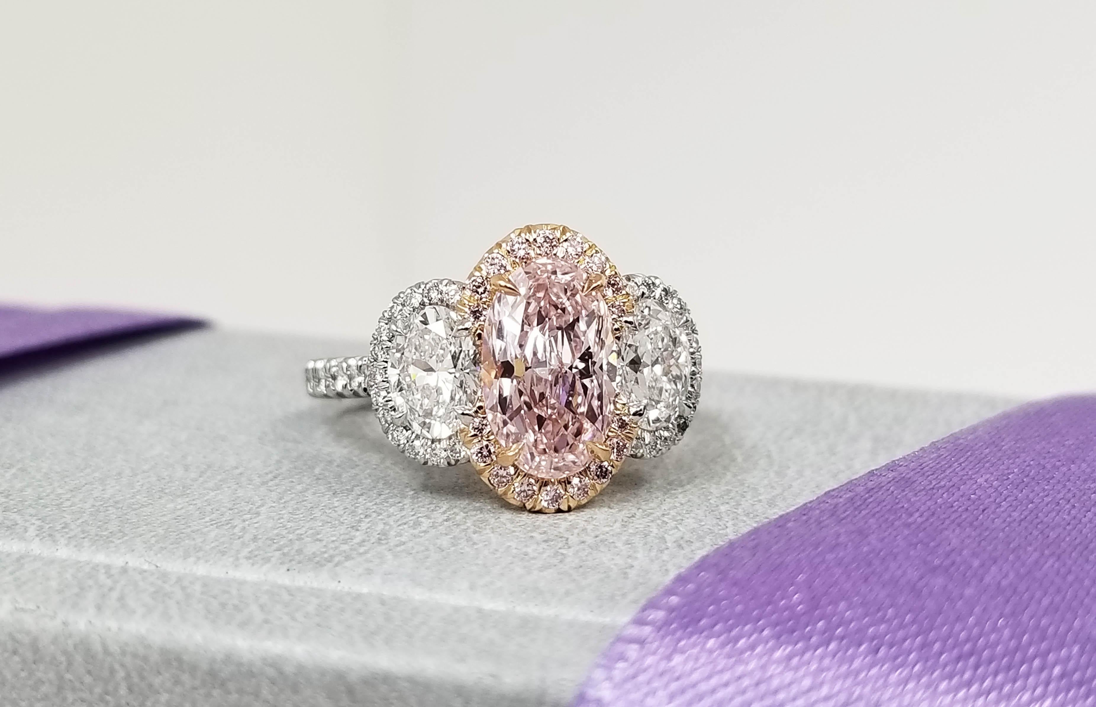 Oval Cut Scarselli 1.50 Carat Fancy Pink Oval Diamond Ring in Platinum and 18 Karat Gold