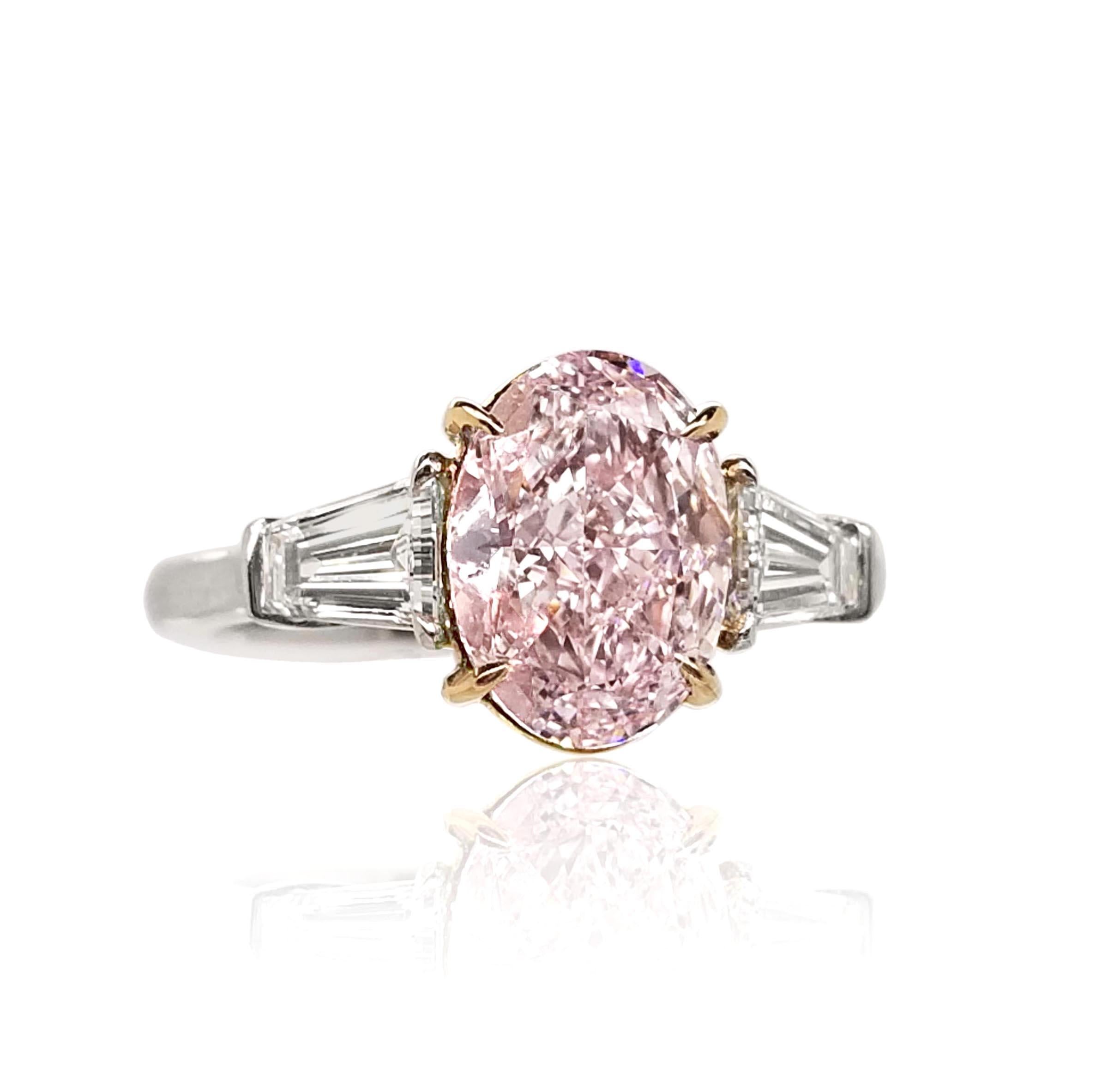 2 carat pink diamond engagement ring