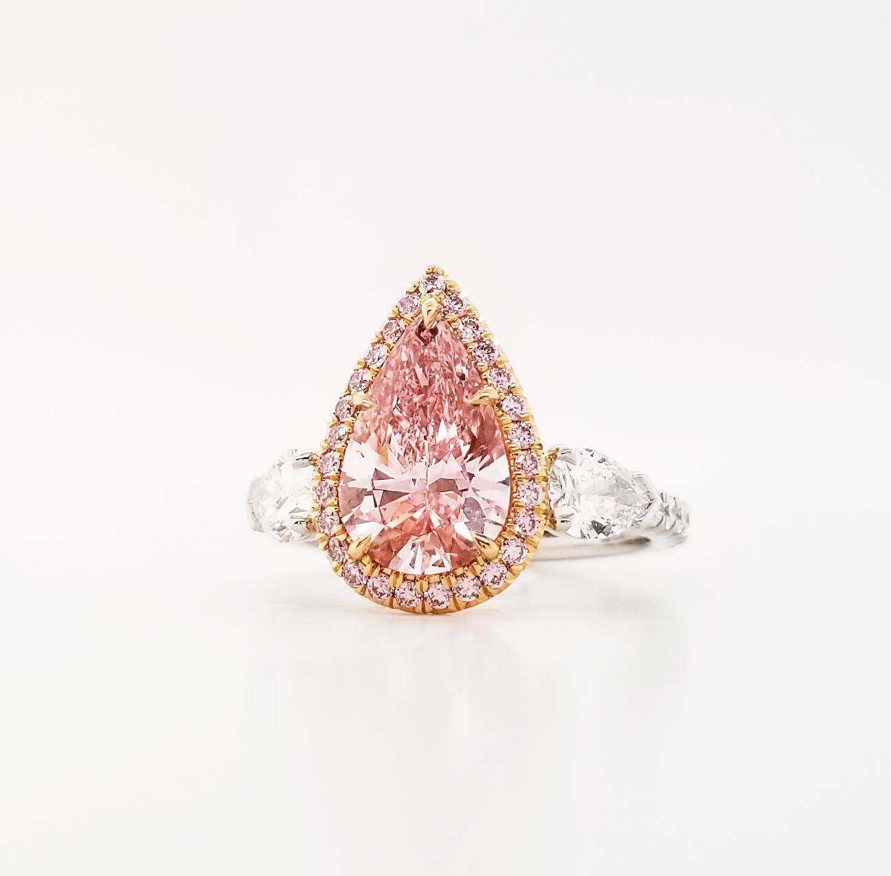 Scarselli 2 Karat Pink Diamond Ring in Birnenform aus Platin und 18k Gold im Zustand „Neu“ im Angebot in New York, NY