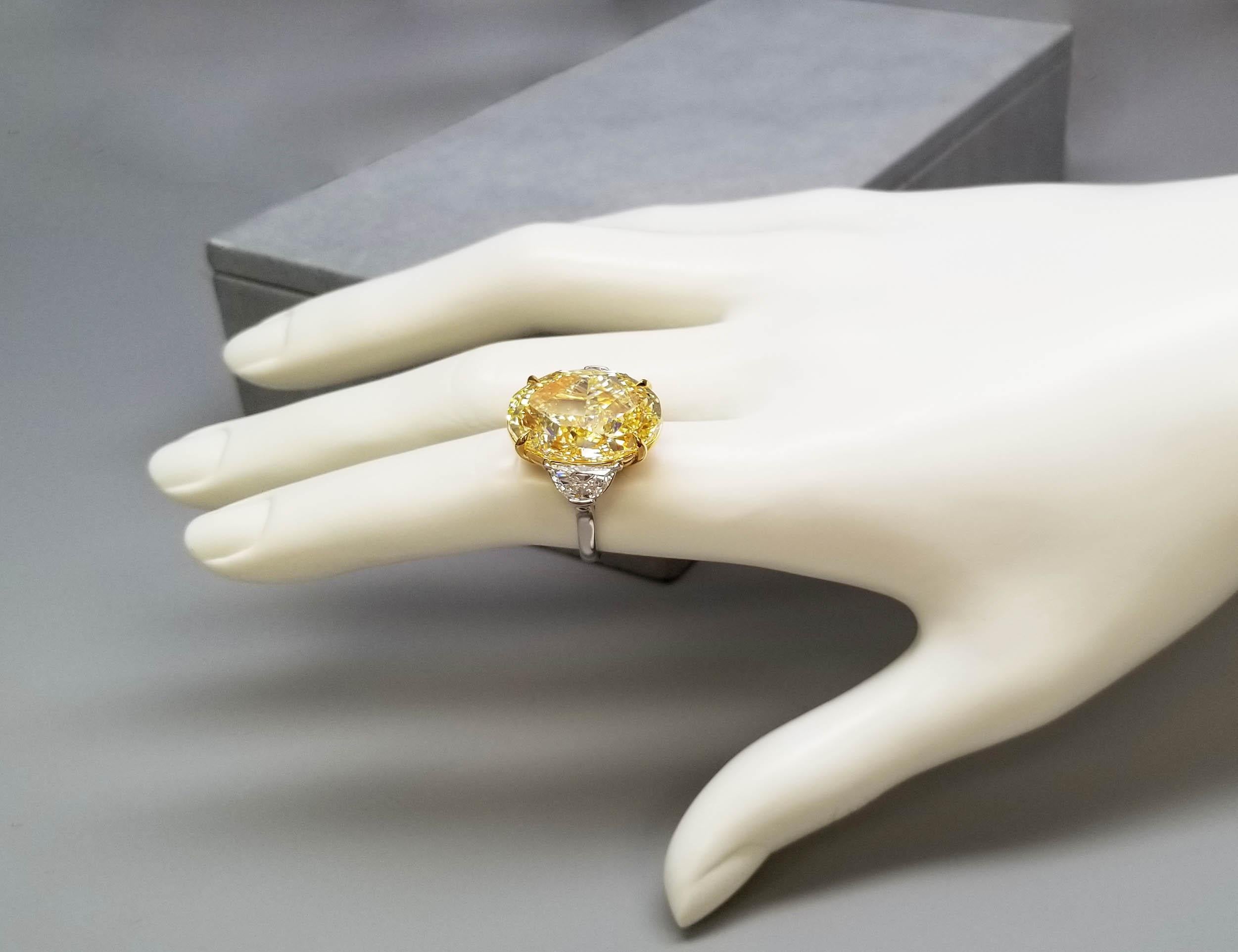 Scarselli 20 Carat Fancy Intense Yellow Diamond Ring In New Condition In New York, NY