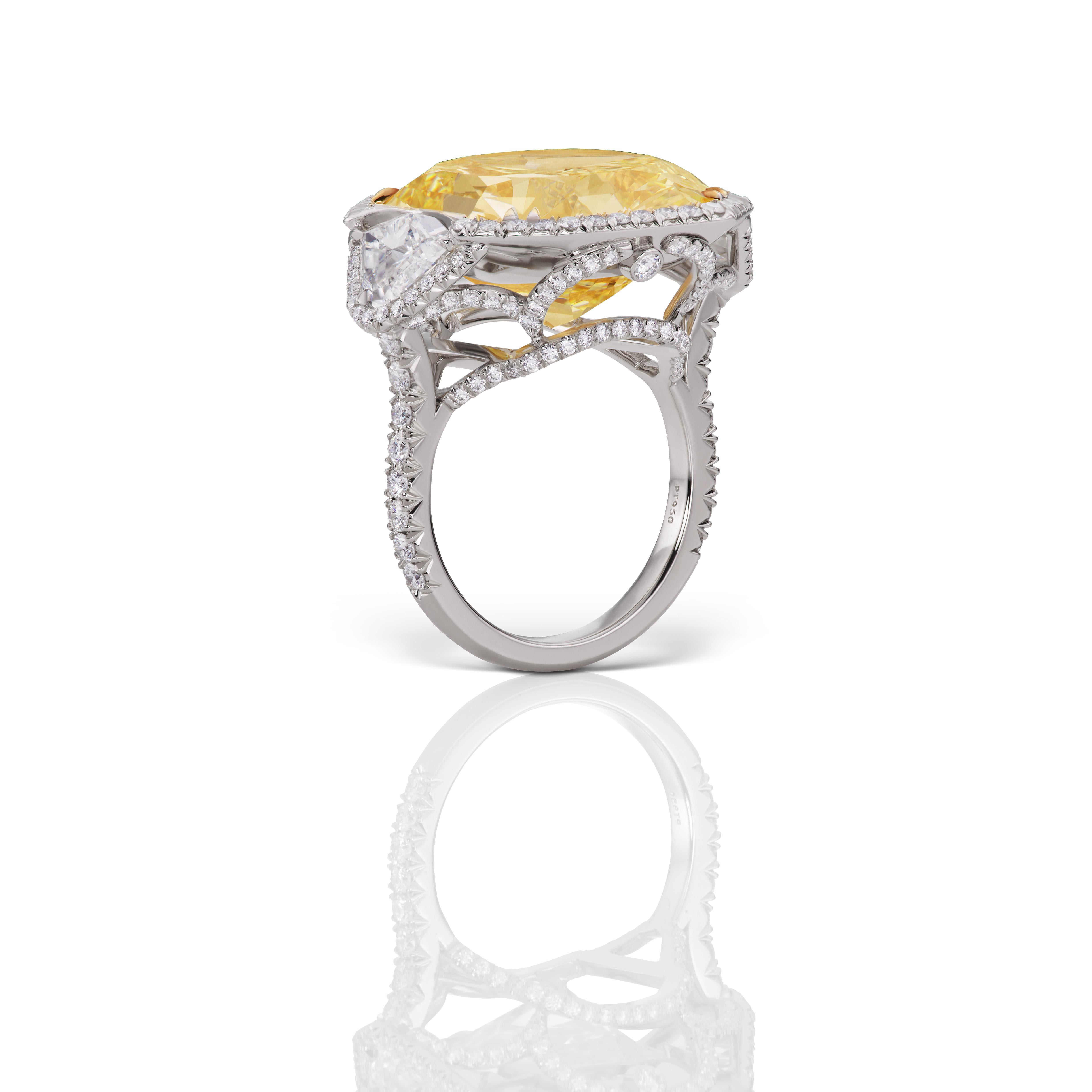 Contemporain SCARSELLI Bague en diamant naturel jaune vif fantaisie de 20 carats certifié GIA en vente