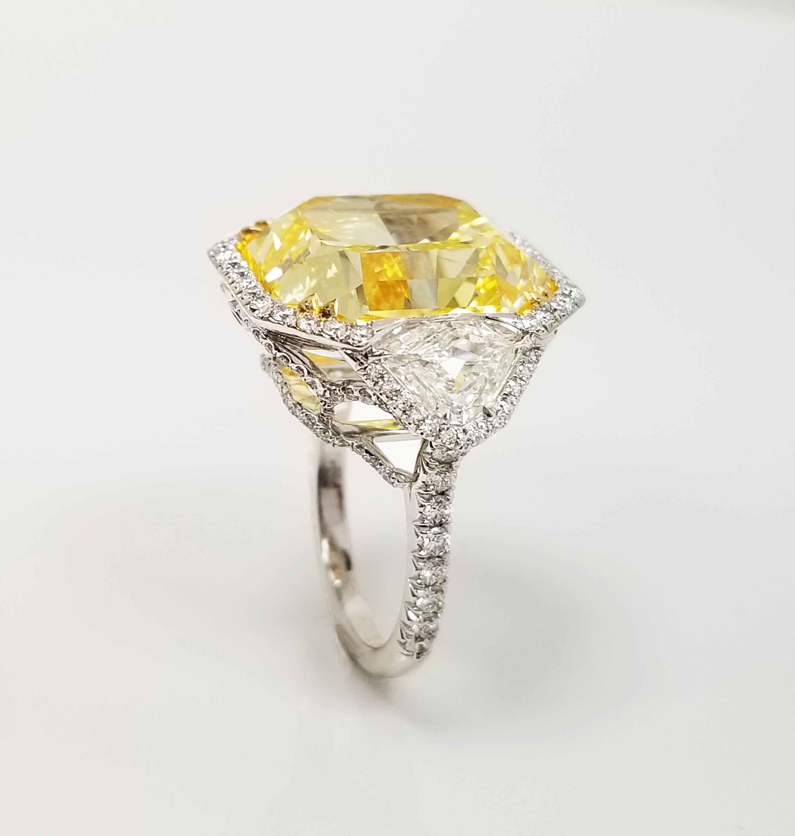 SCARSELLI Bague en diamant naturel jaune vif fantaisie de 20 carats certifié GIA Neuf - En vente à New York, NY