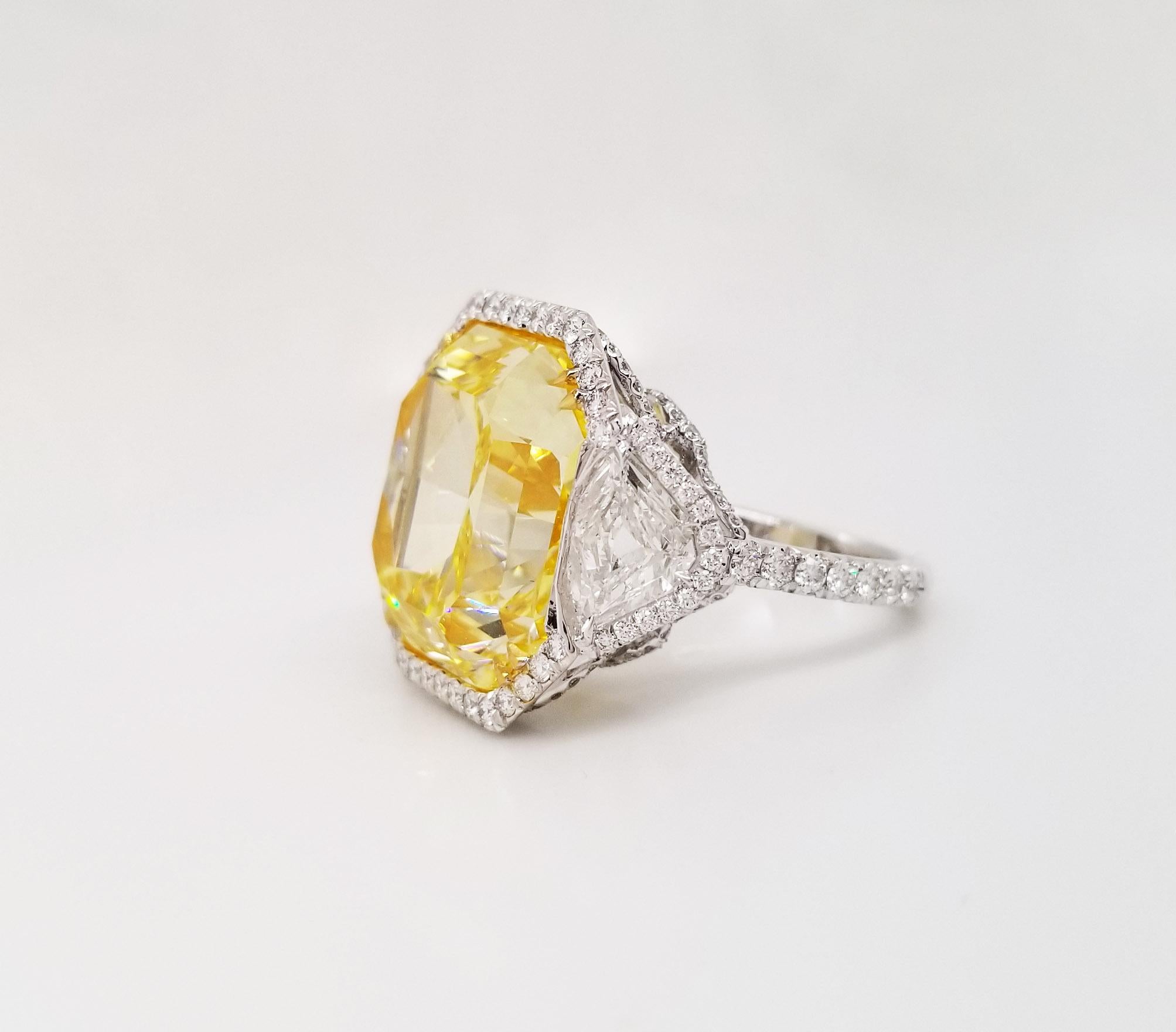 SCARSELLI Bague en diamant naturel jaune vif fantaisie de 20 carats certifié GIA en vente 2