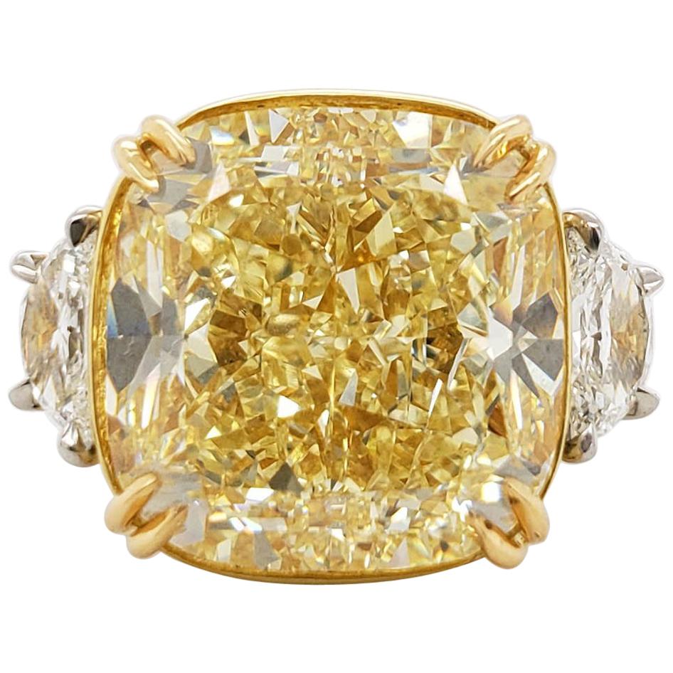 Scarselli 20 Carat Fancy Yellow Cushion Cut Diamond Ring in Platinum, GIA