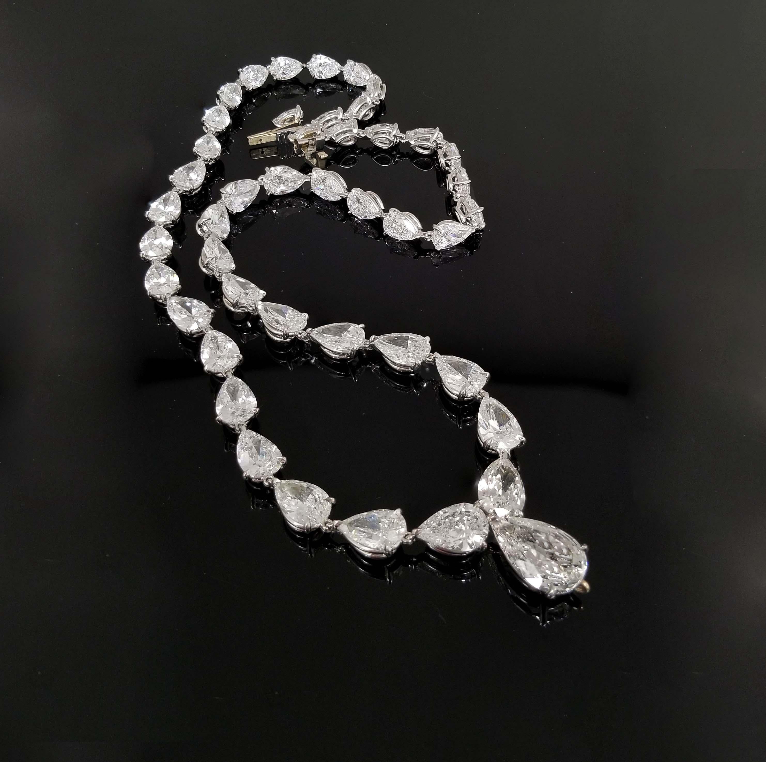 Scarselli Collier tennis en platine avec diamants taille poire de 31 carats certifiés GIA Pour femmes en vente